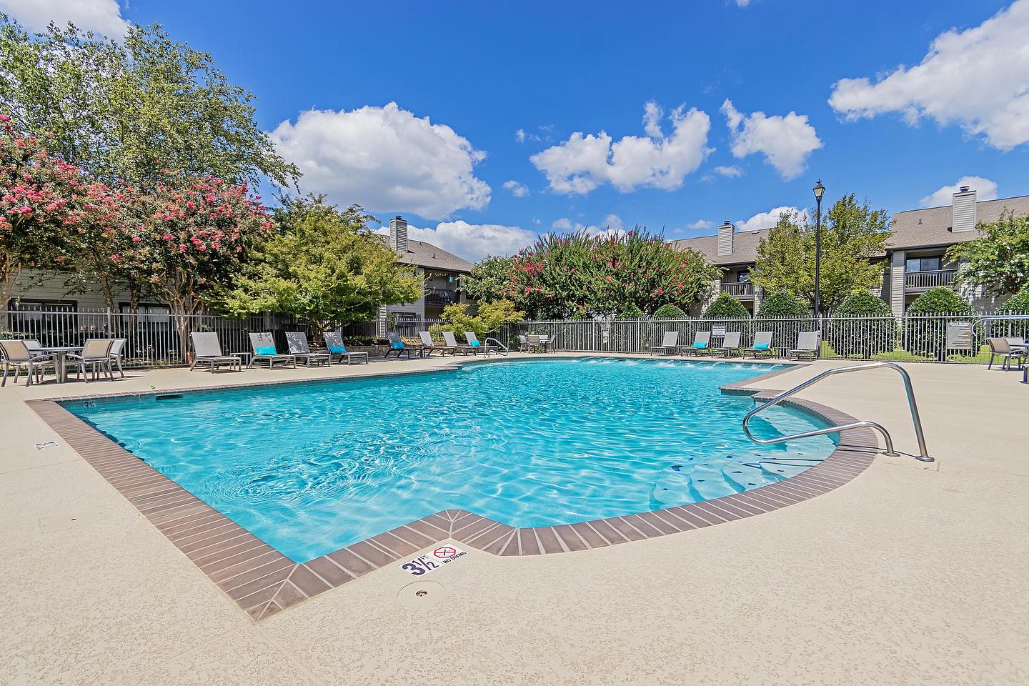 Weston Ranch - Happy Friday! It’s finally the weekend 💦...