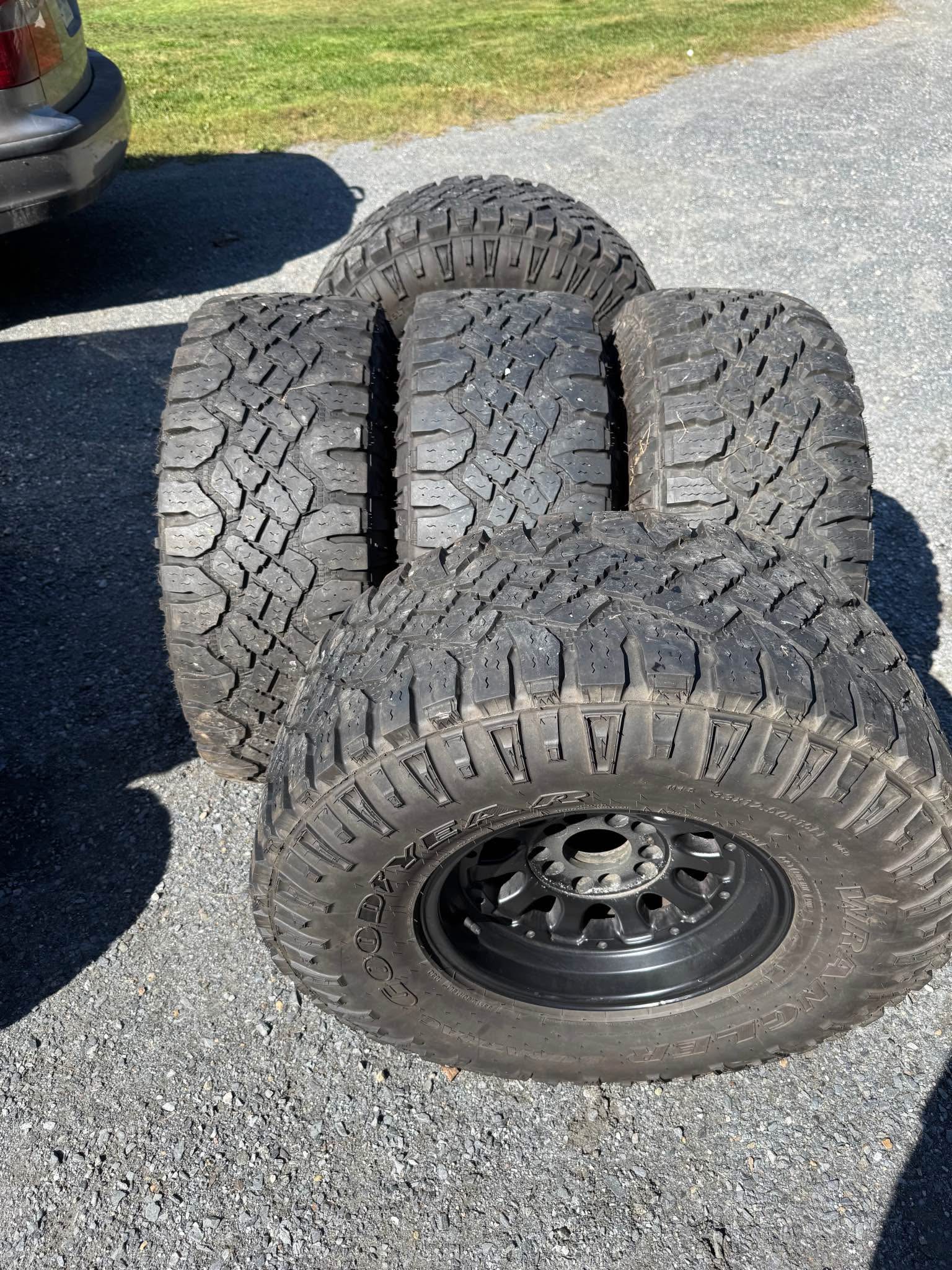 33” dual lug pattern - Car Wheels, Tires & Parts - Charlestown, New ...