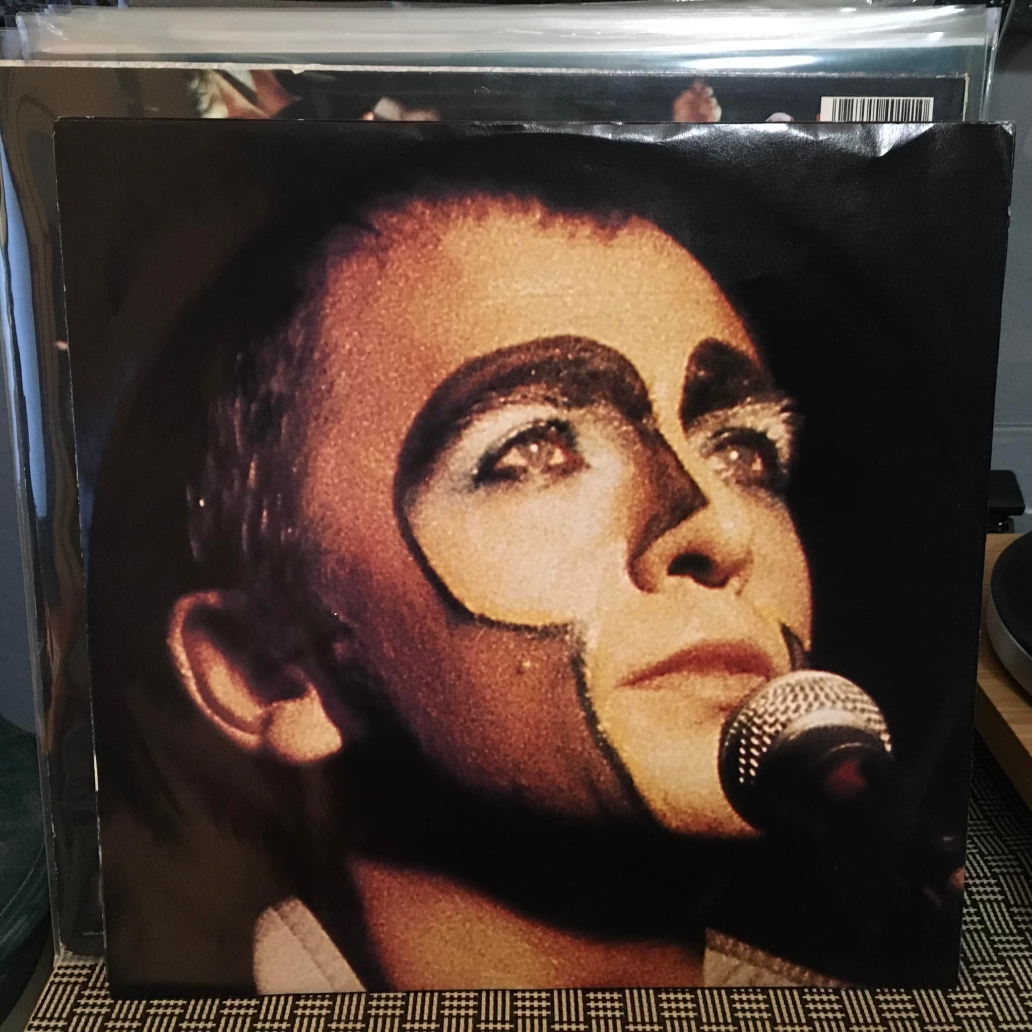 Yes! The full 16-track version of Peter Gabriel