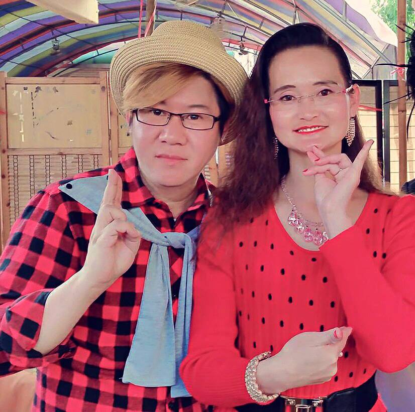 好娜姬-honagi - 昨天慧慈打電話給我，說她今天要去靈堂弔唁豬哥亮，因為她說她是豬大哥的影迷，很喜歡他的電影，雖然她的出發點是好的，但 ...