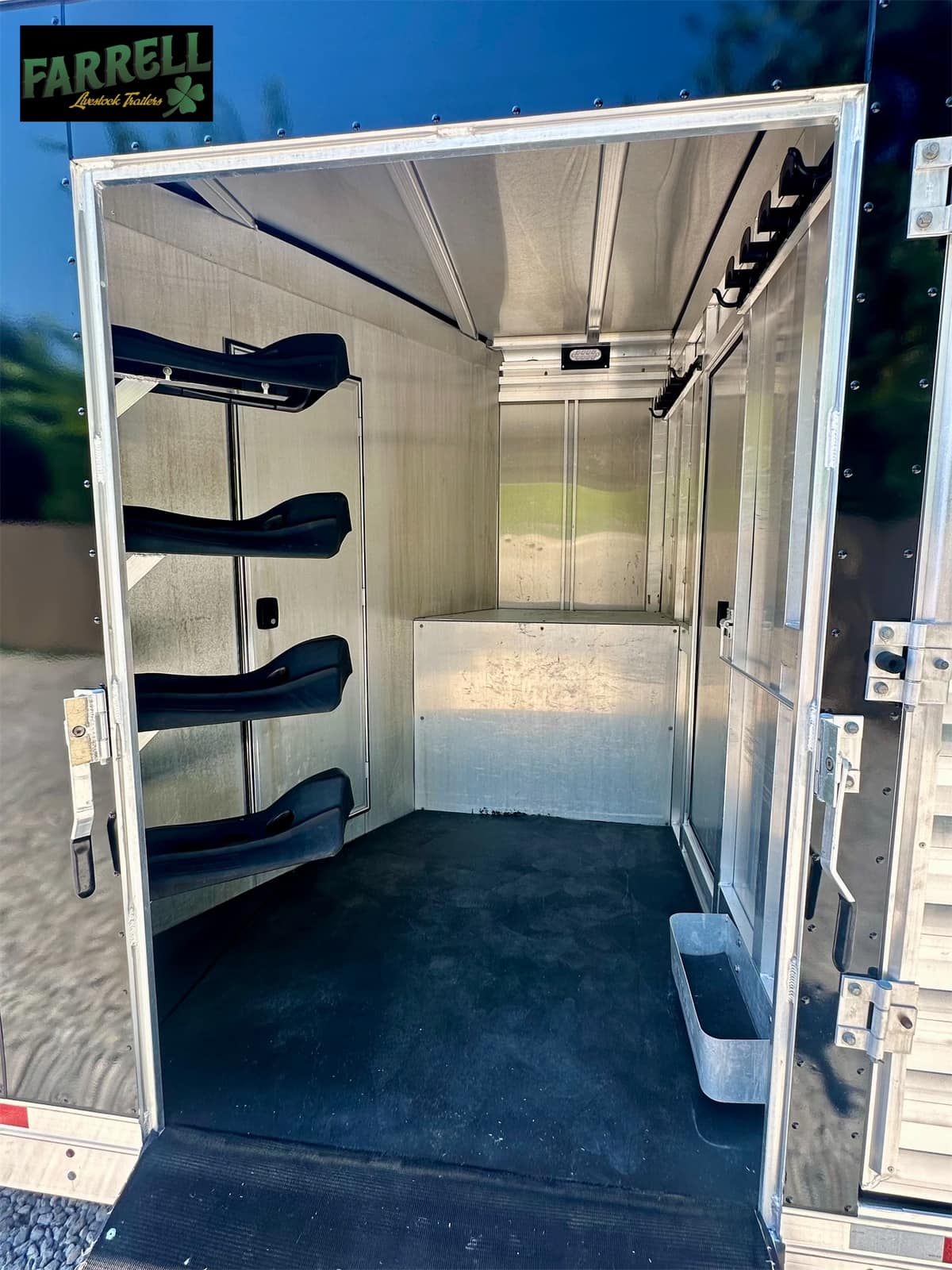 Farrell Livestock Trailers... - Farrell Livestock Trailers