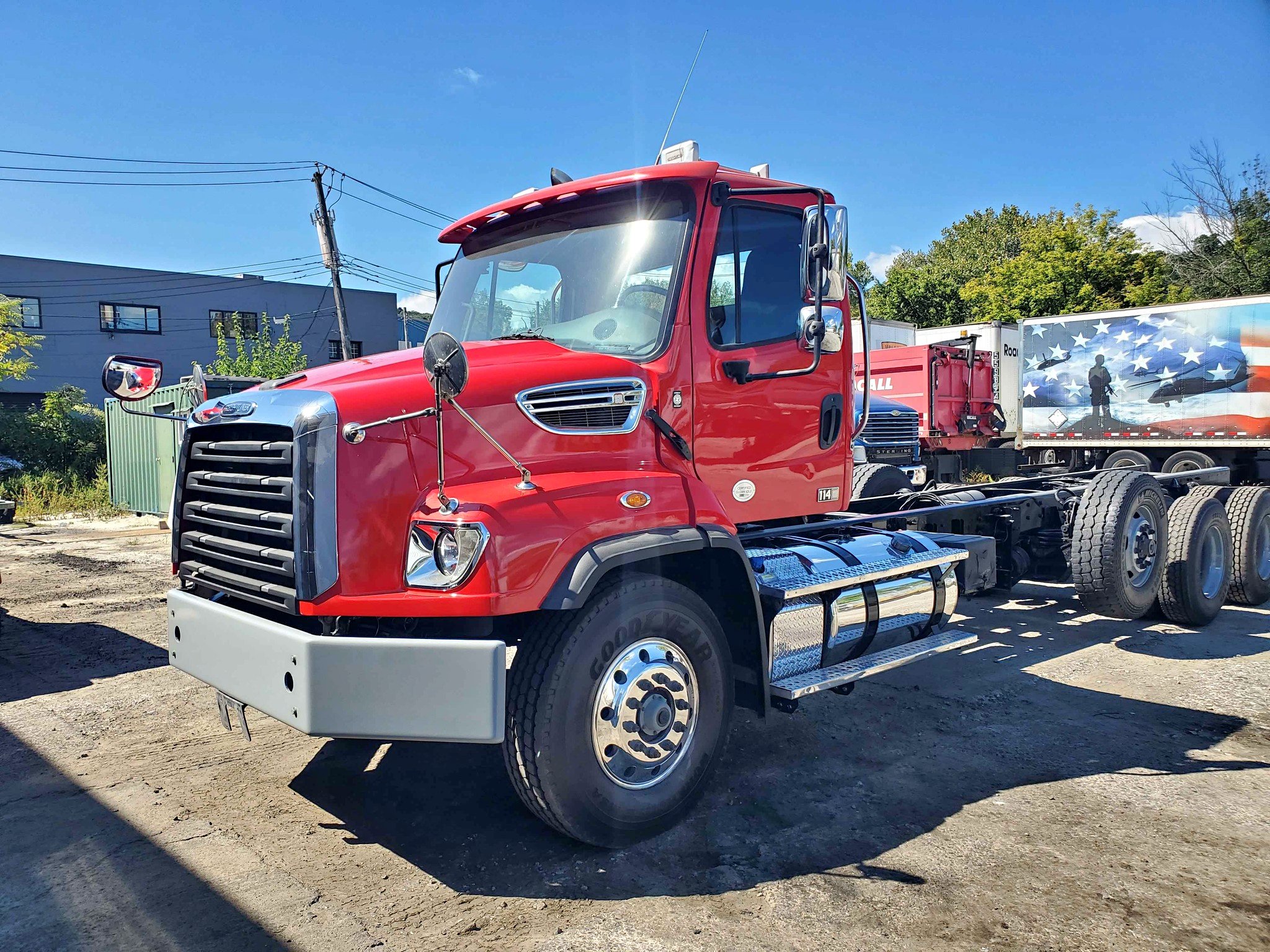 2015 FREIGHTLINER SD 114 83500 NY GVW