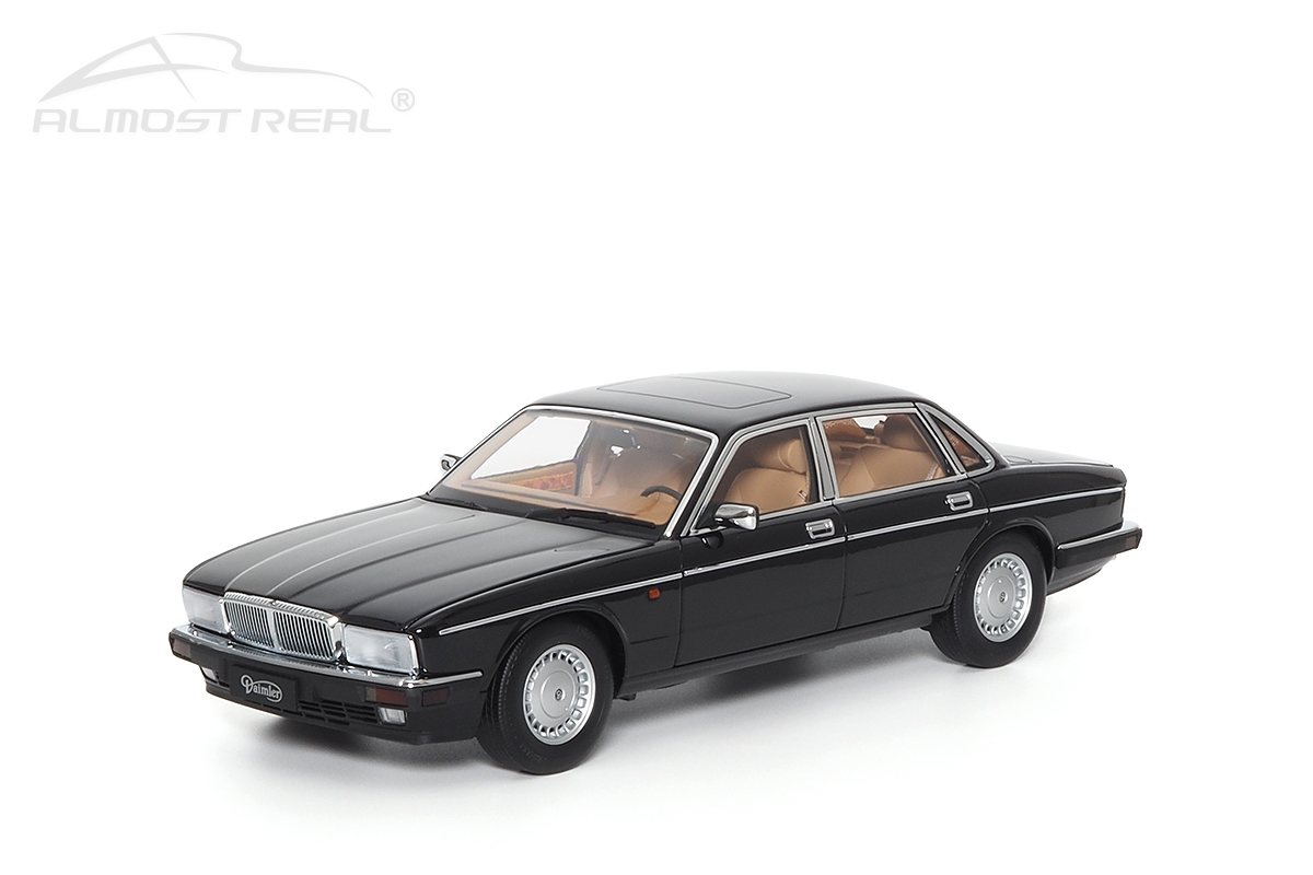 Spark 新到貨 New arrivals! 1/43 Jaguar XJ220 TWR Road Version 1993