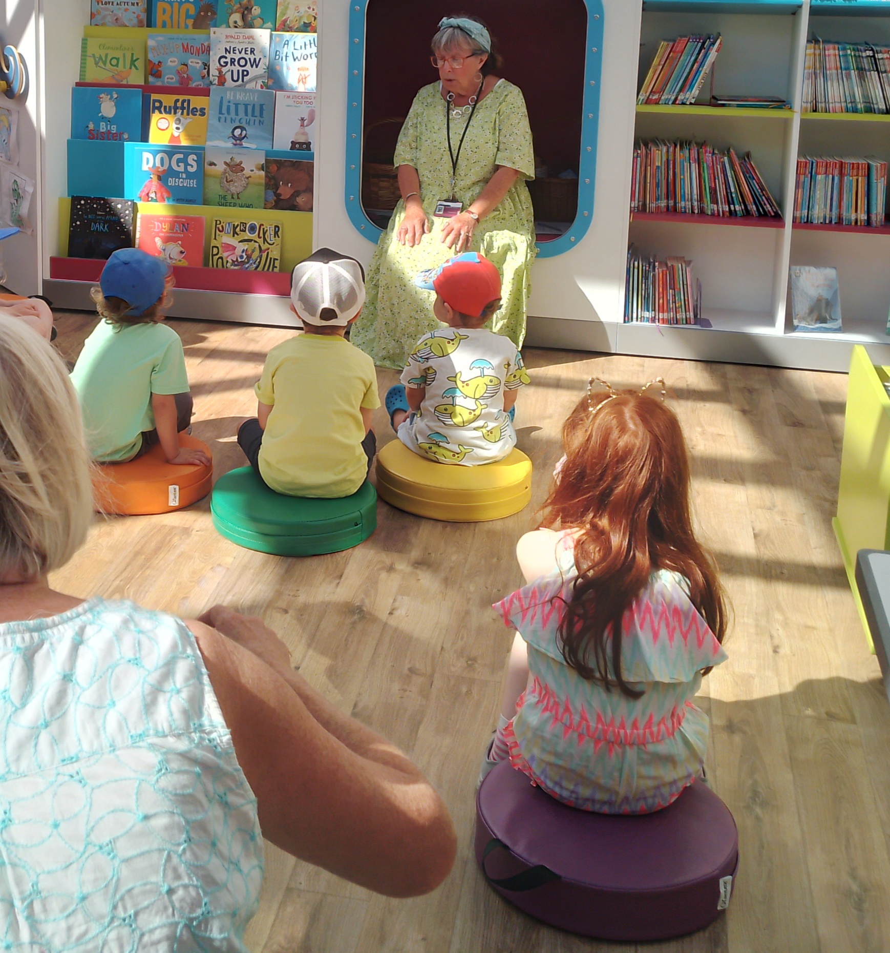 Craft and storytime in the... - Somerset Libraries Minehead