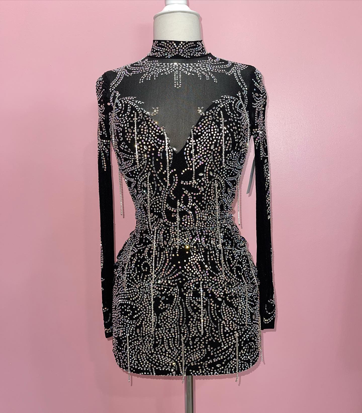 Birthday behavior dress 🎉👀🔥 Visit out website Www.kgboutiquee.com