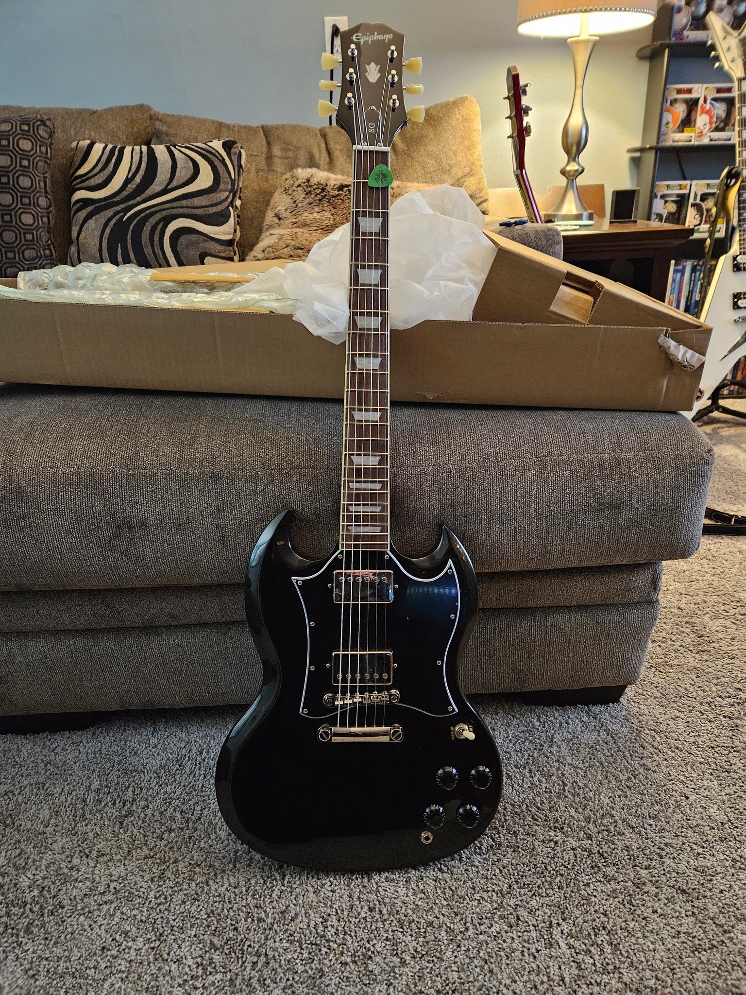 Can I wire Dimarzio and Seymour Duncan humbuckers in Epiphone SG G
