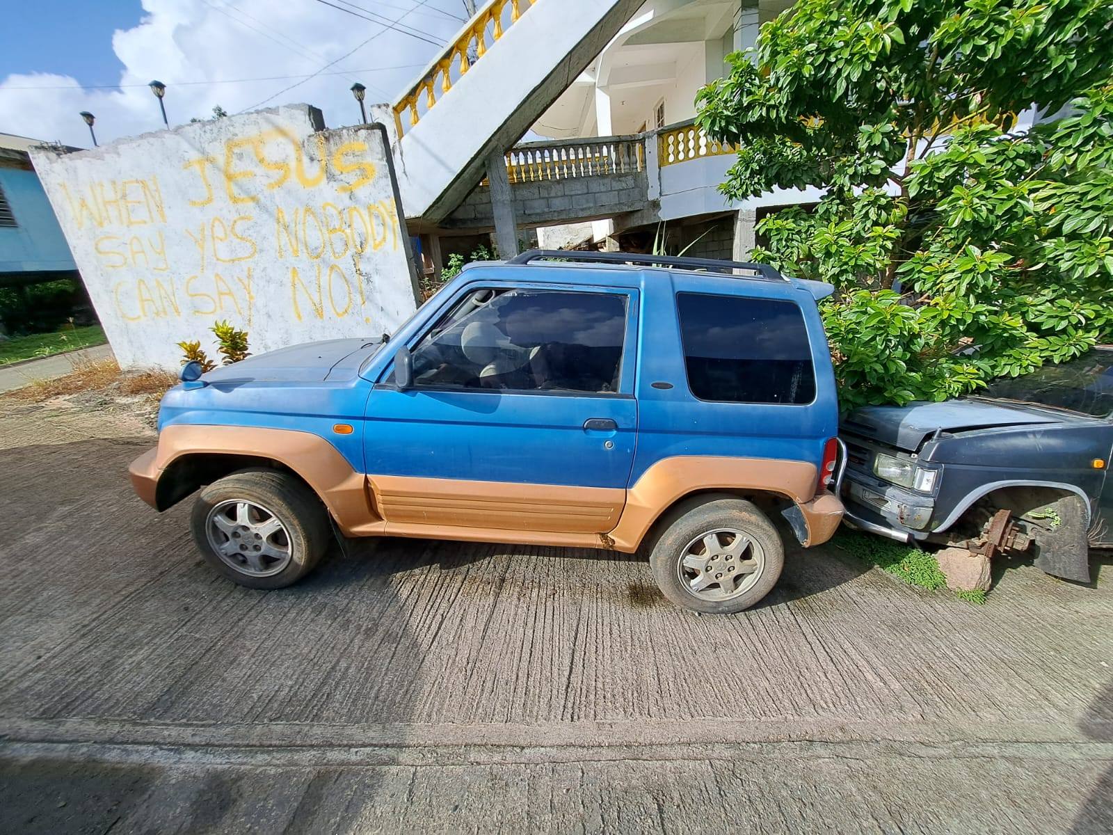 Lower control arm and bushing replacement (Mitsubishi Pajero 1 and 2