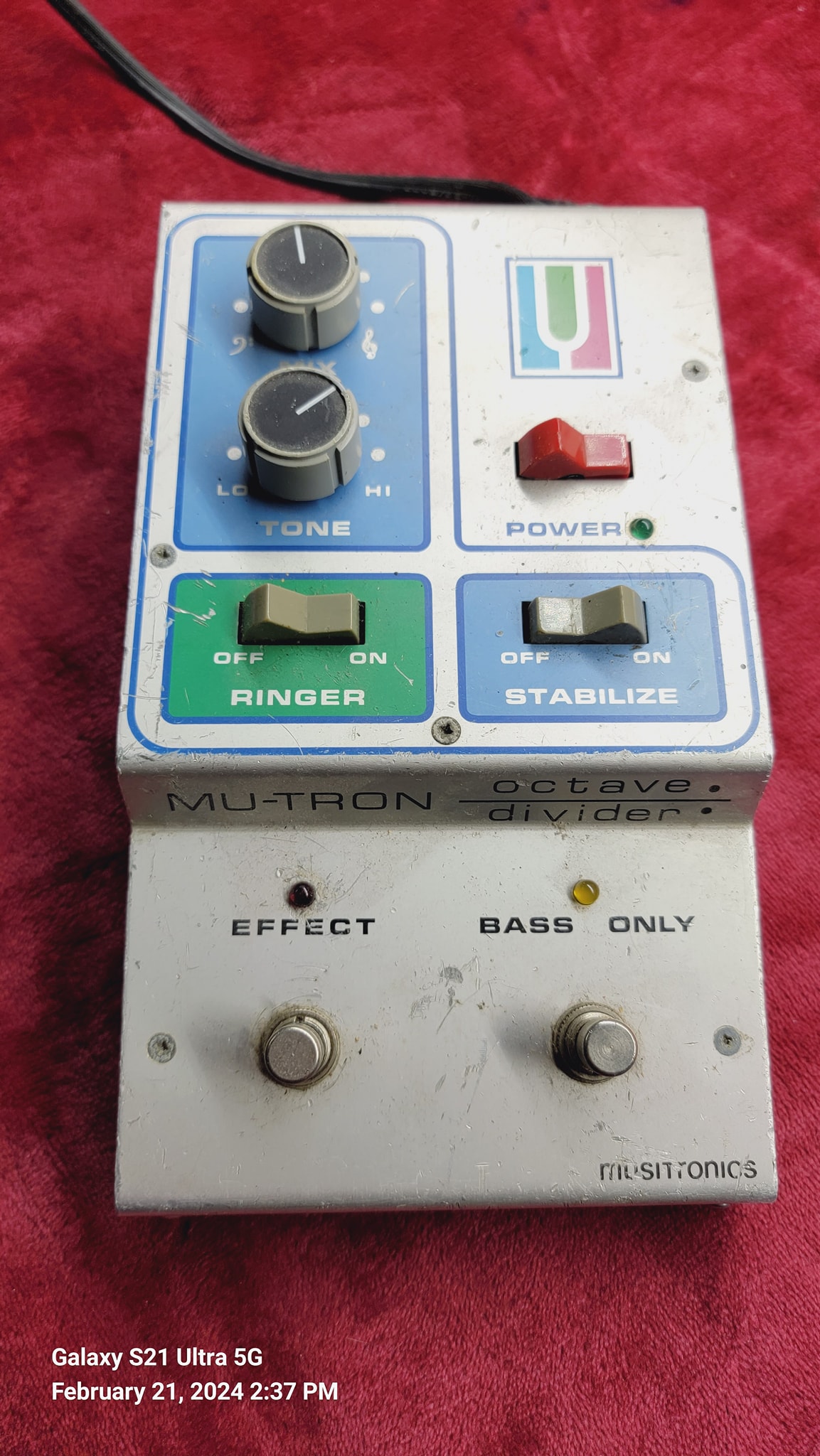 What's the alternative to Neil Young's Mutron Octave Divider pedal?