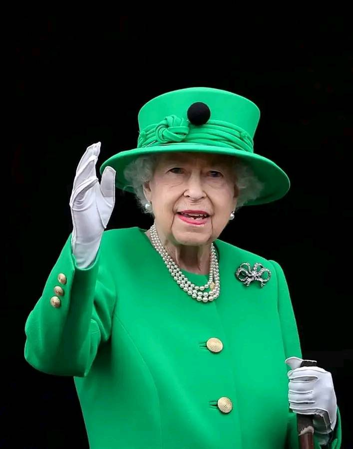 god save the queen all dressed in green Changes after Elizabeth's passing alice in wonderland dress up