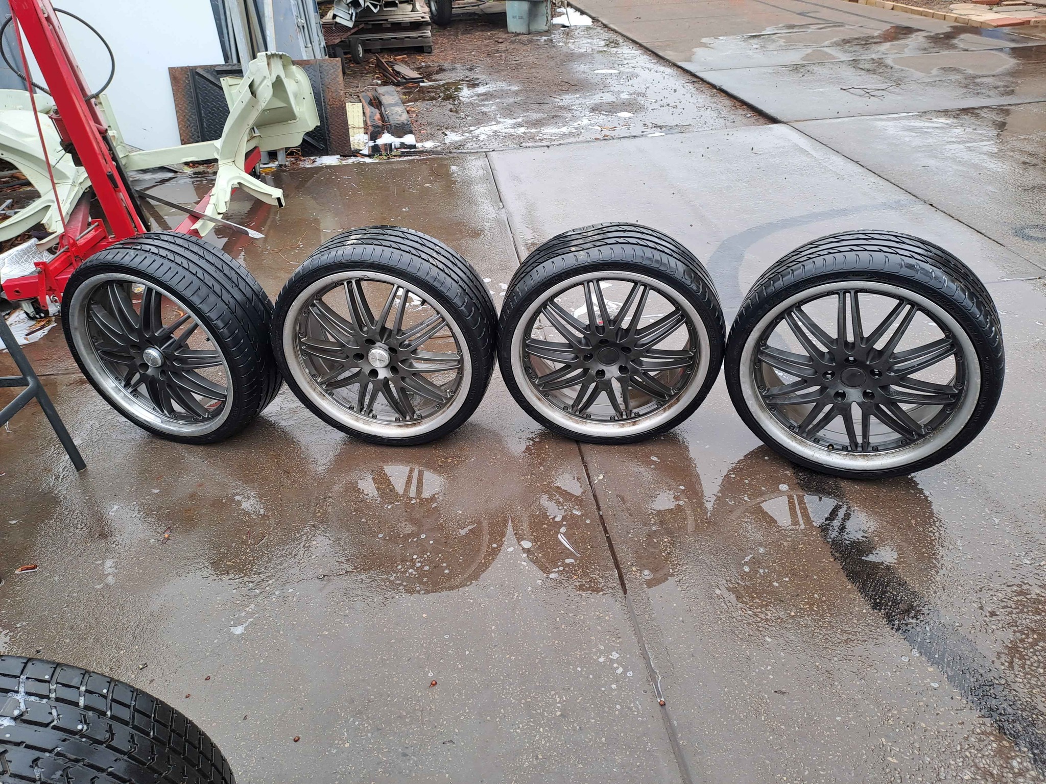 BA Bf falcon 20 inch wheels and tyres - Car Wheels, Tires & Parts ...