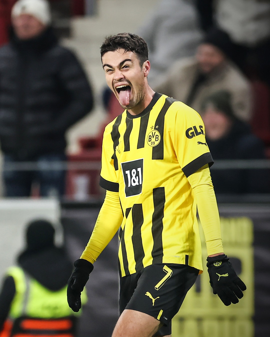 Mood after scoring two winners... - Bleacher Report Football
