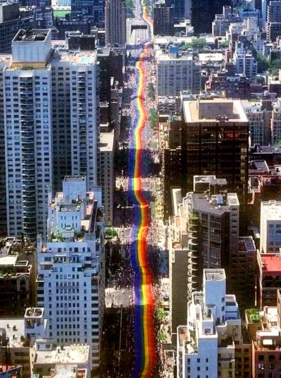 Viral - Activists carry a mile-long rainbow banner through New York ...