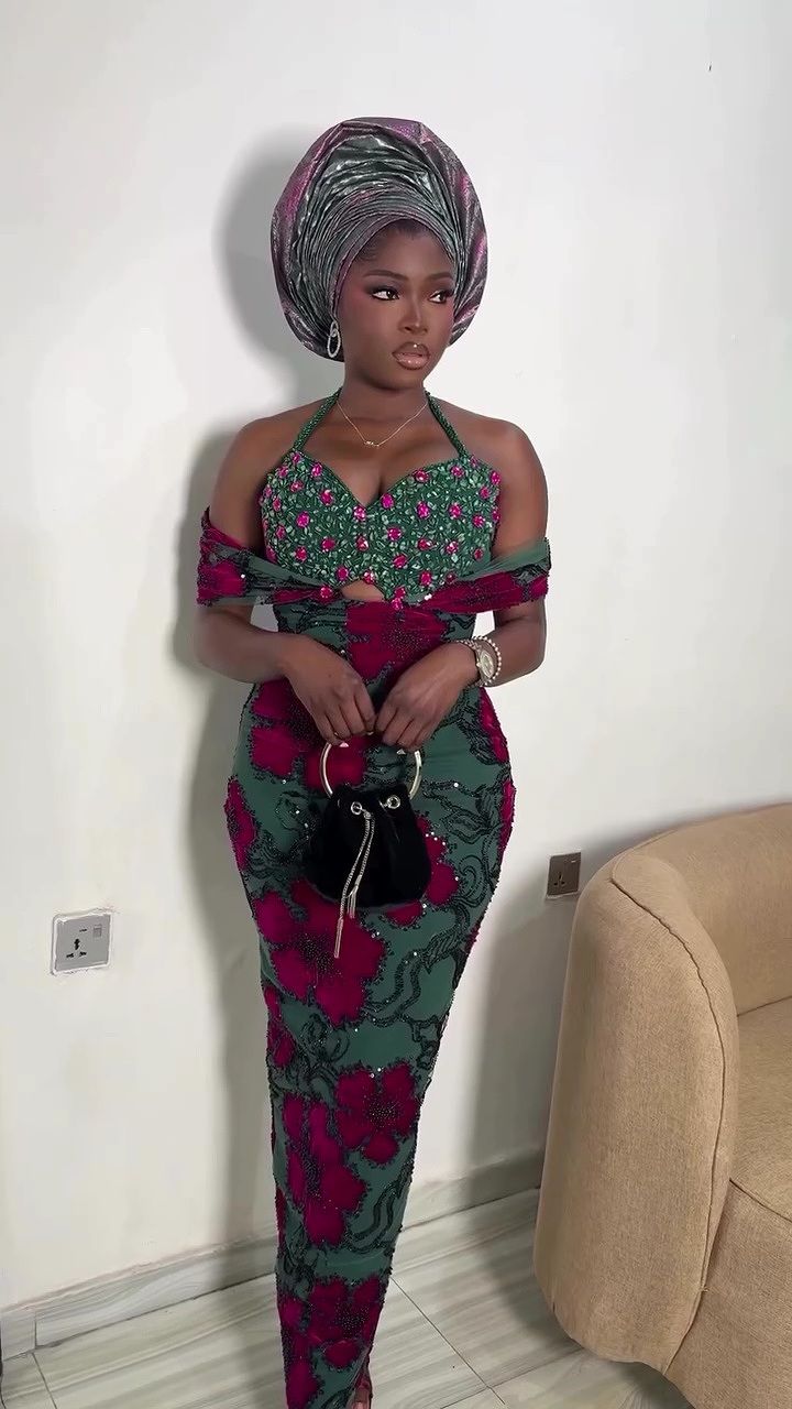royal blue and green combination dress Emerald 💥💥💥 To God be the glory # royalblue #emeraldgreen #asoebi #asooke #asookevendor #royalblueasooke #twopieceset #fila #burialthanksgiving #burial #naijaparty #ijebu #ijebuode green and blue combination