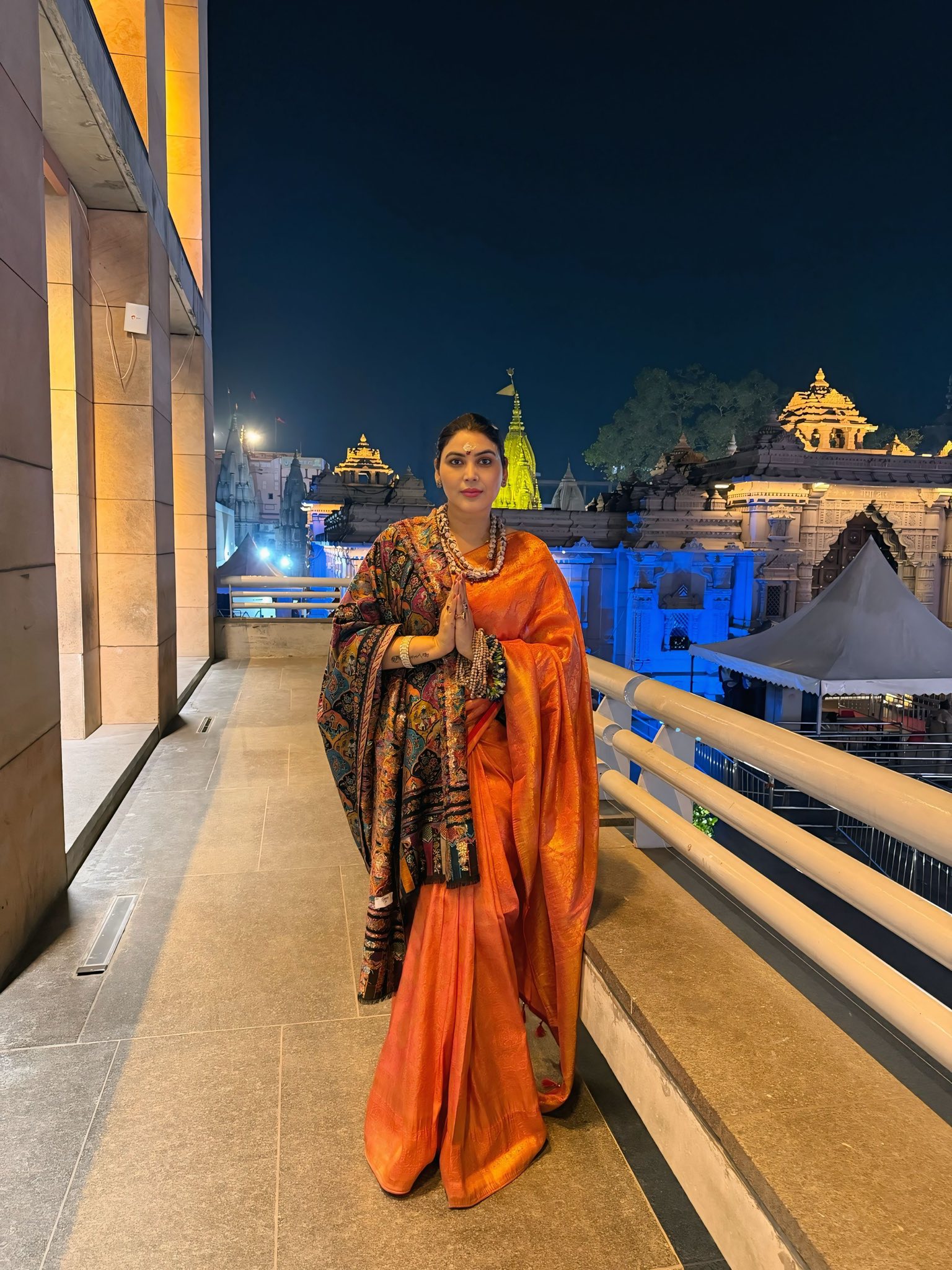 Shri Banarasi Paridhan By Mamta Rai