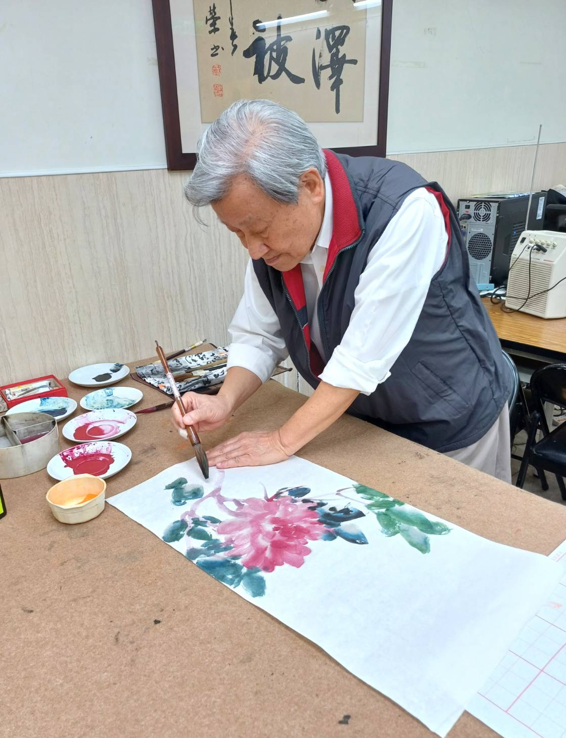漢華藝術中心 - {魏宗德花卉水墨-入門班} 魏宗德老師涉獵水墨數十載，擅長花卉....