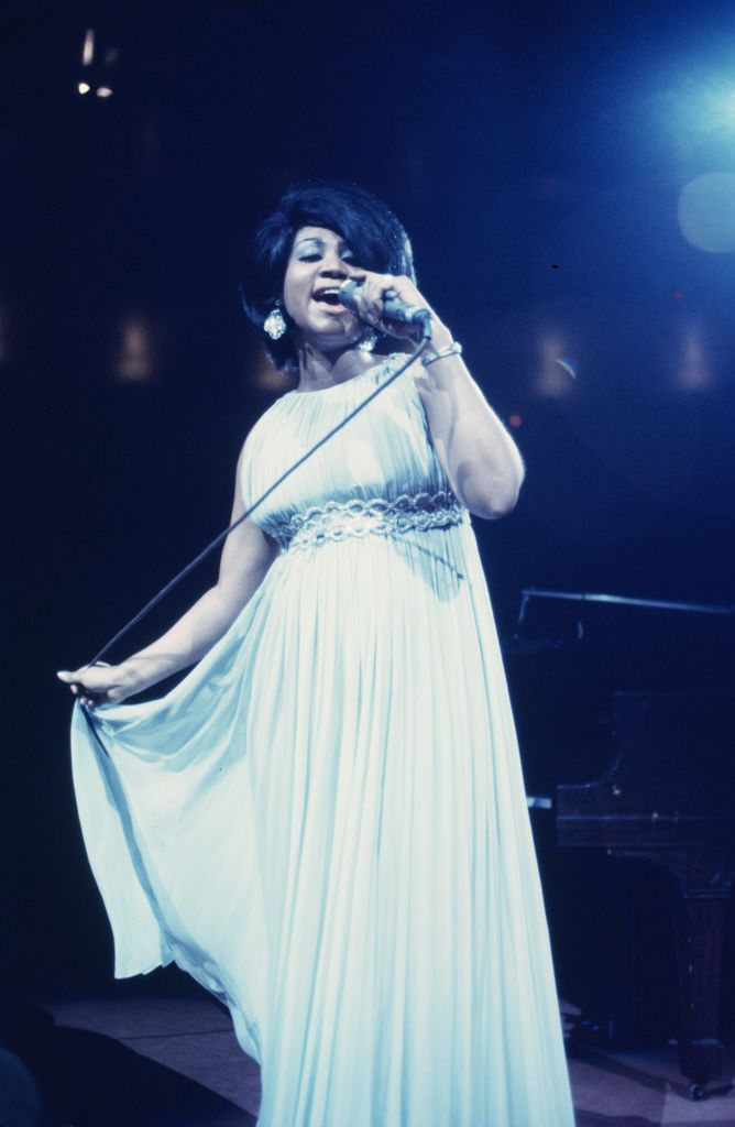 aretha franklin blue dress Feb. 29, 1968 – won the first #Grammy ever awarded in the category of Best Rhythm & Blues Solo Vocal Performance, Female for the timeless “RESPECT.” The classic hit brought ASOS Design - Long pcat-317 Waist Size:29″