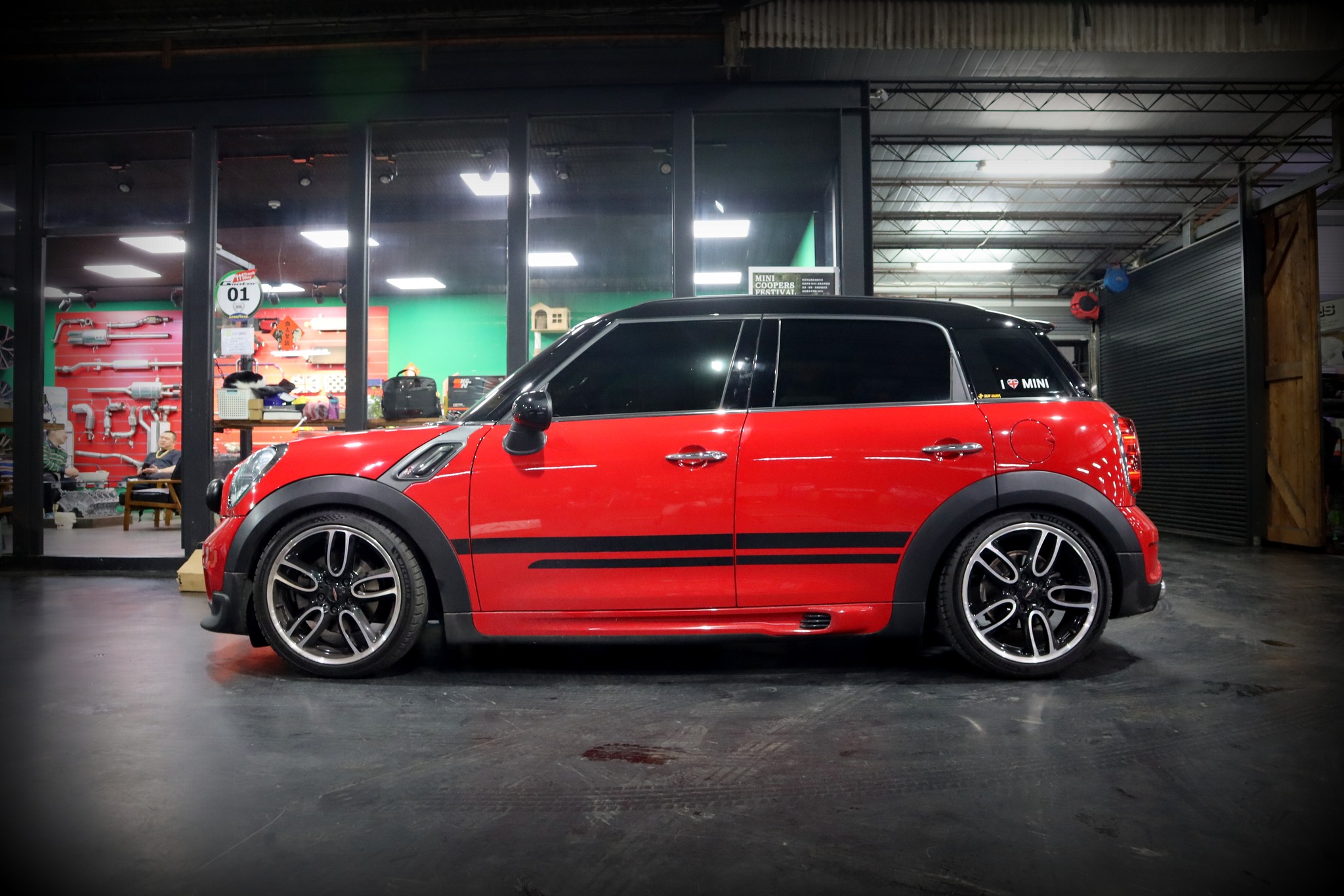 MINI R60 COOPER S 換裝 FORGE BASIC 避震器... - 布魯商行(Blues Garage) | Facebook