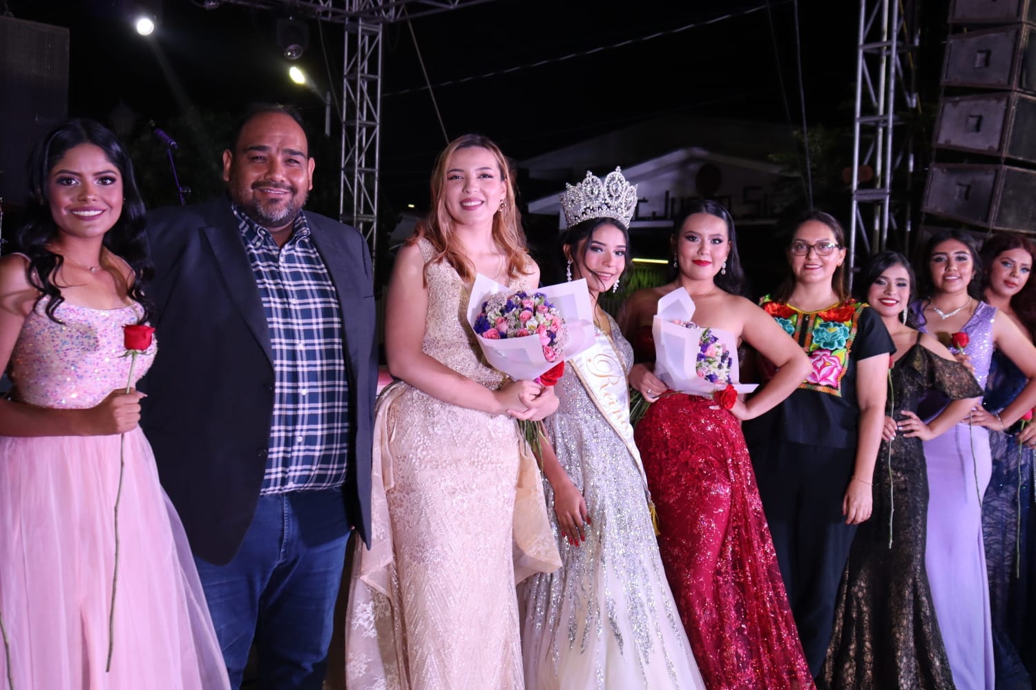 PRESENTAN ANTE LA SOCIEDAD... - El Tiempo San Pedro