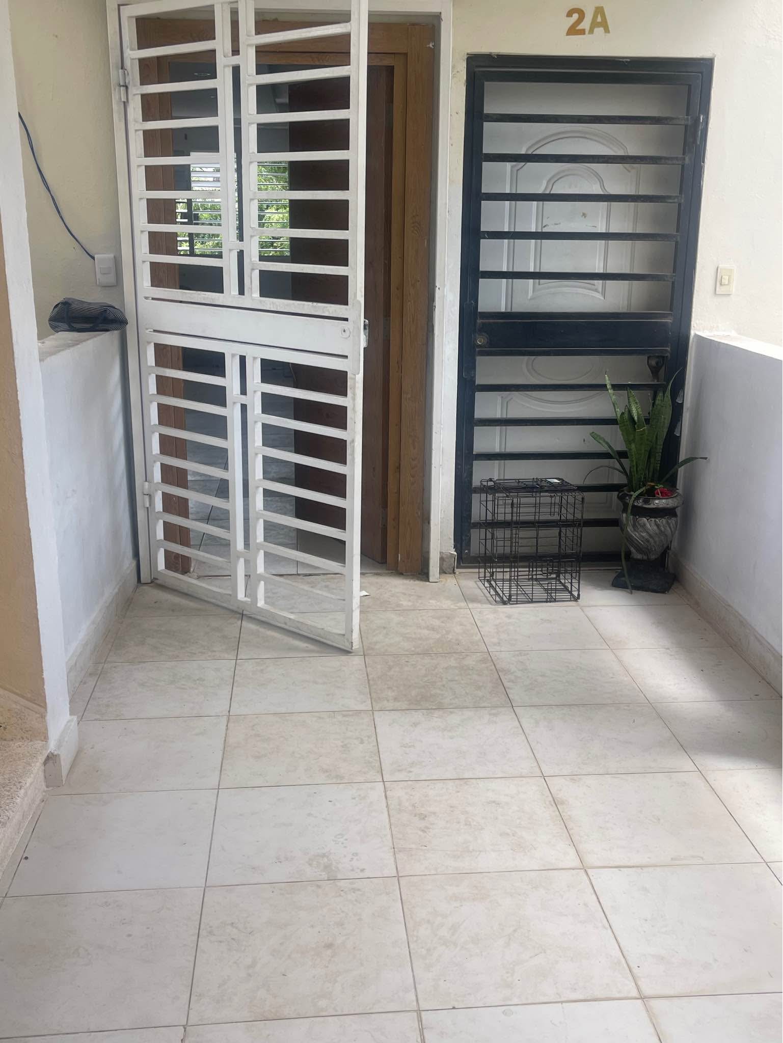 De oportunidad 2,800,000 neg apartamentos con remodelación en Cherrot ...