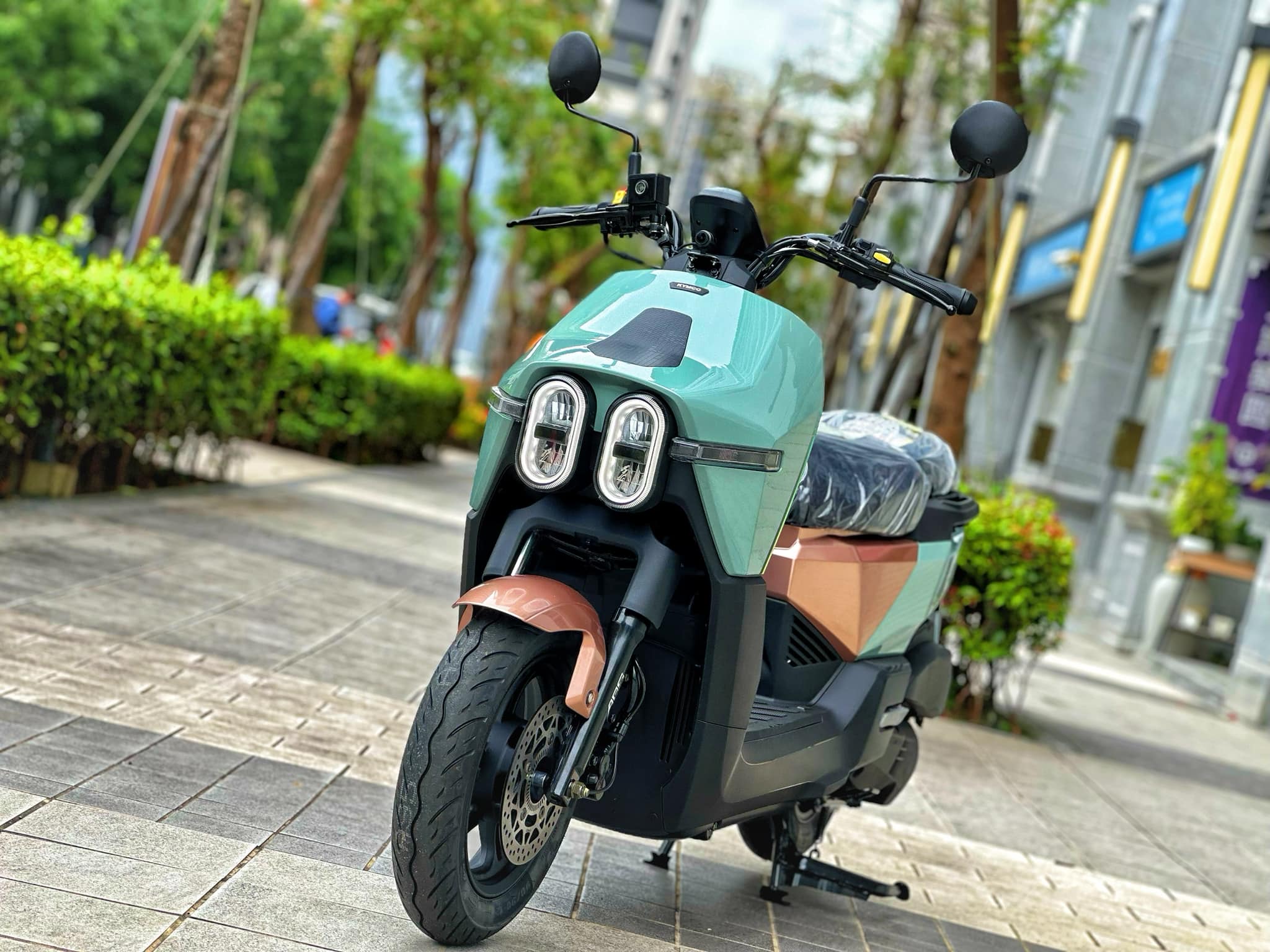 Kustom - Kymco Dollar 150. Built for work. Ready every day. Now ...