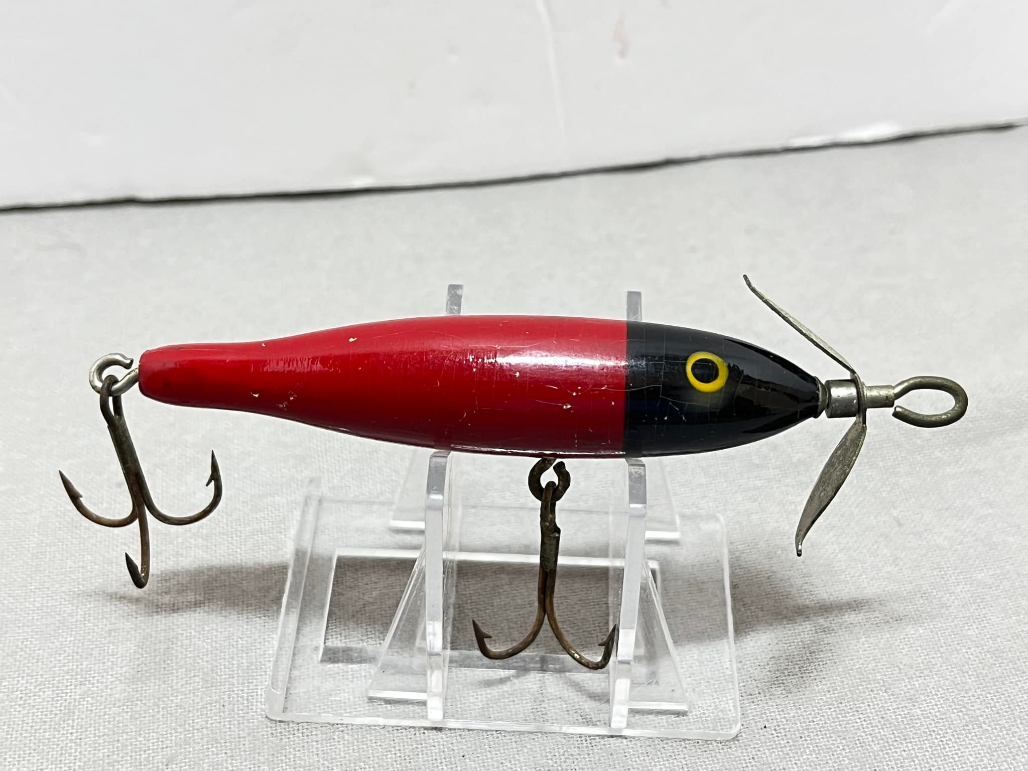 What is this vintage fishing lure, possibly not a Paw Paw zipper?