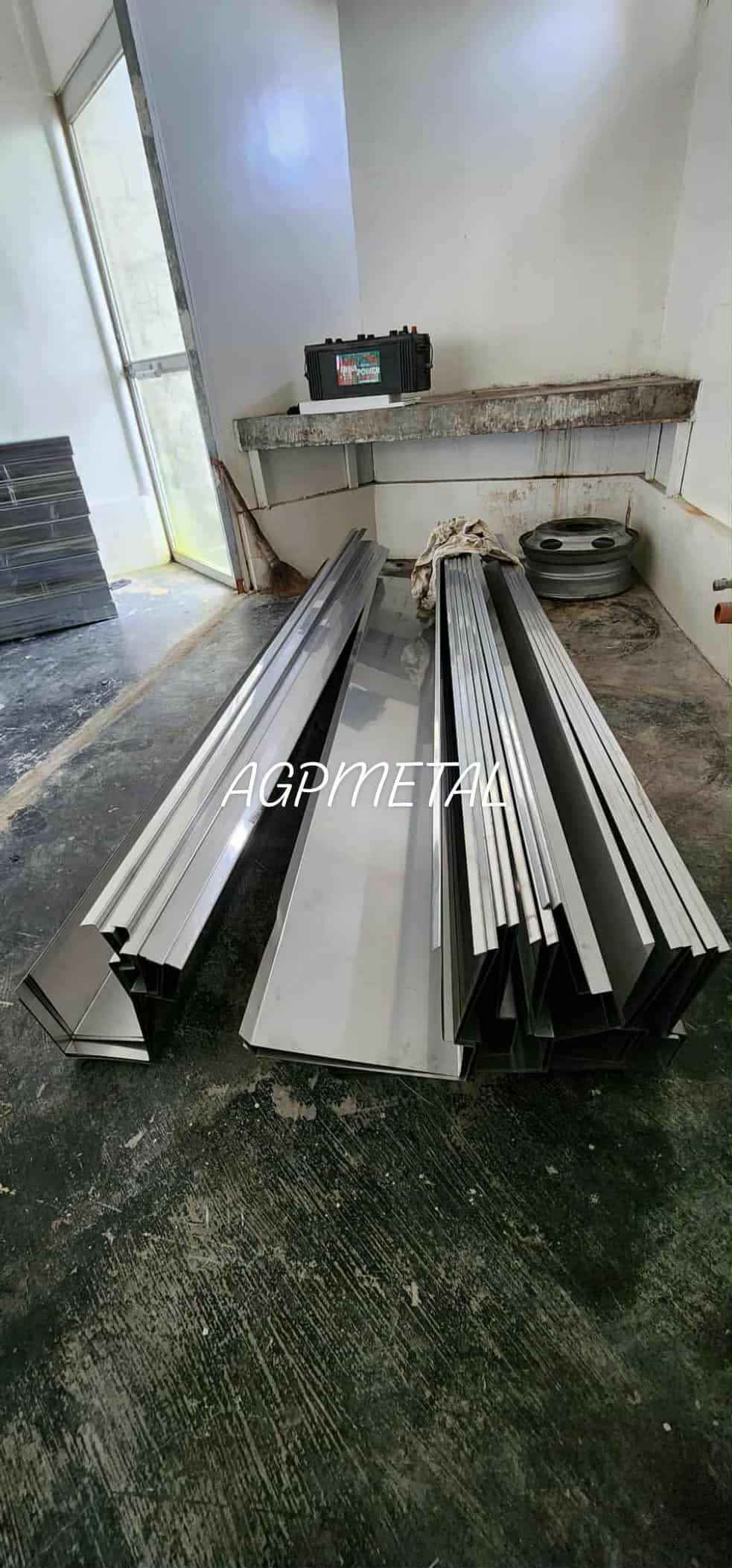 GUTTER STAINLESS AND G.I PREPAINTED ROOF GUTTER ALULOD SPANISH BANAWE ...