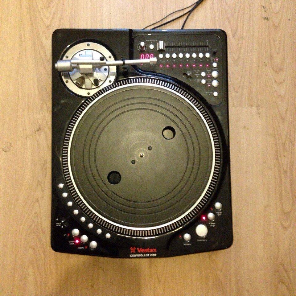 VESTAX CONTROLLER ONE FOR SALE - ULTRA RARE Not mine, just doing