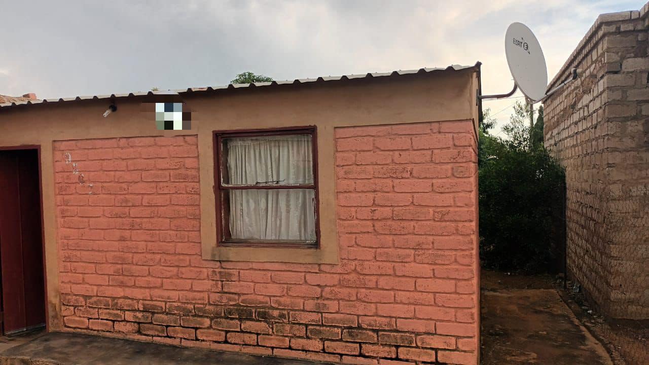 One bedroom RDP house... - Precious Tshabangu Property Space | Facebook
