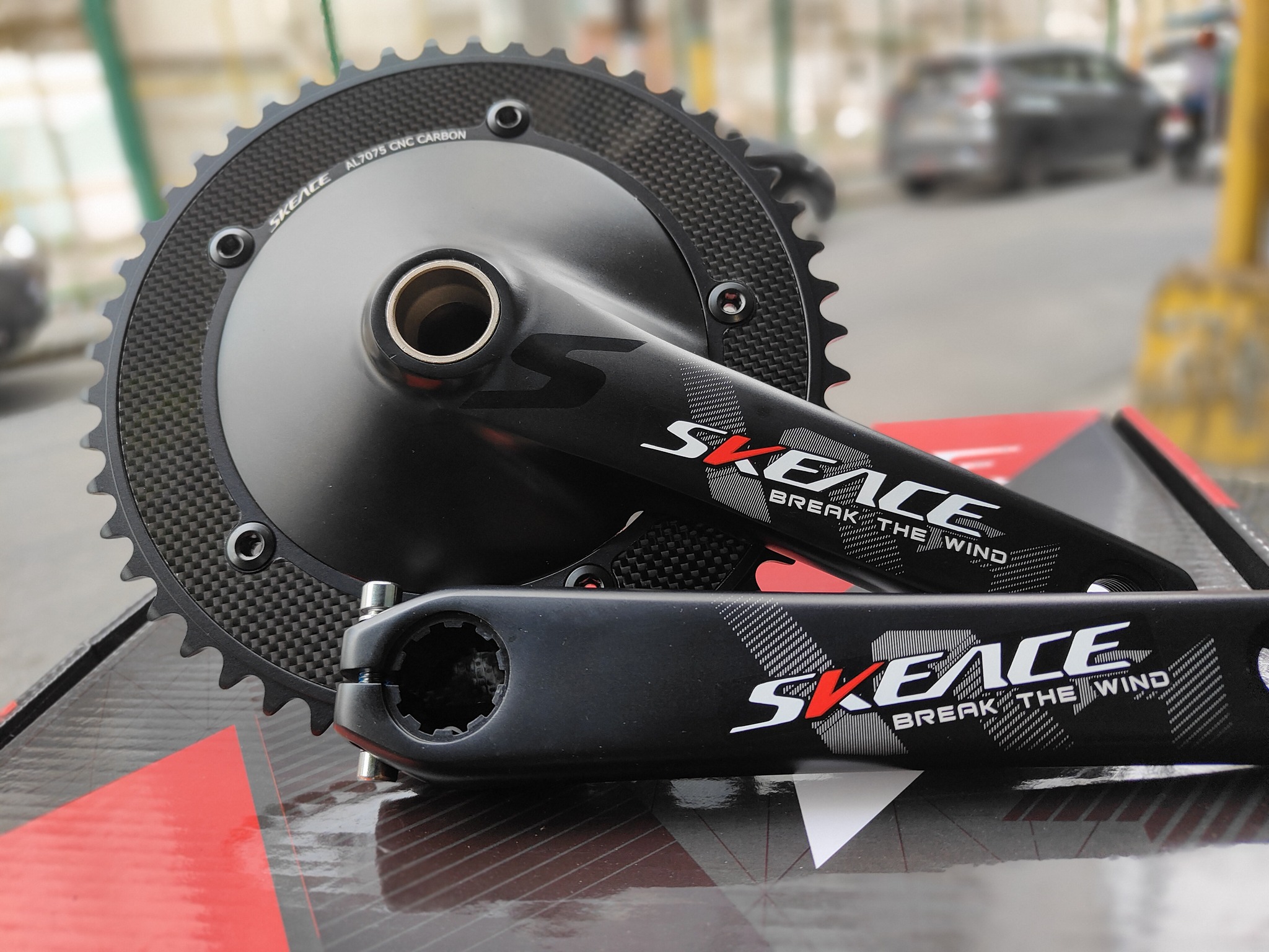 Product: Skeace Break The Wind Outboard Crankset Size: 49T Specs