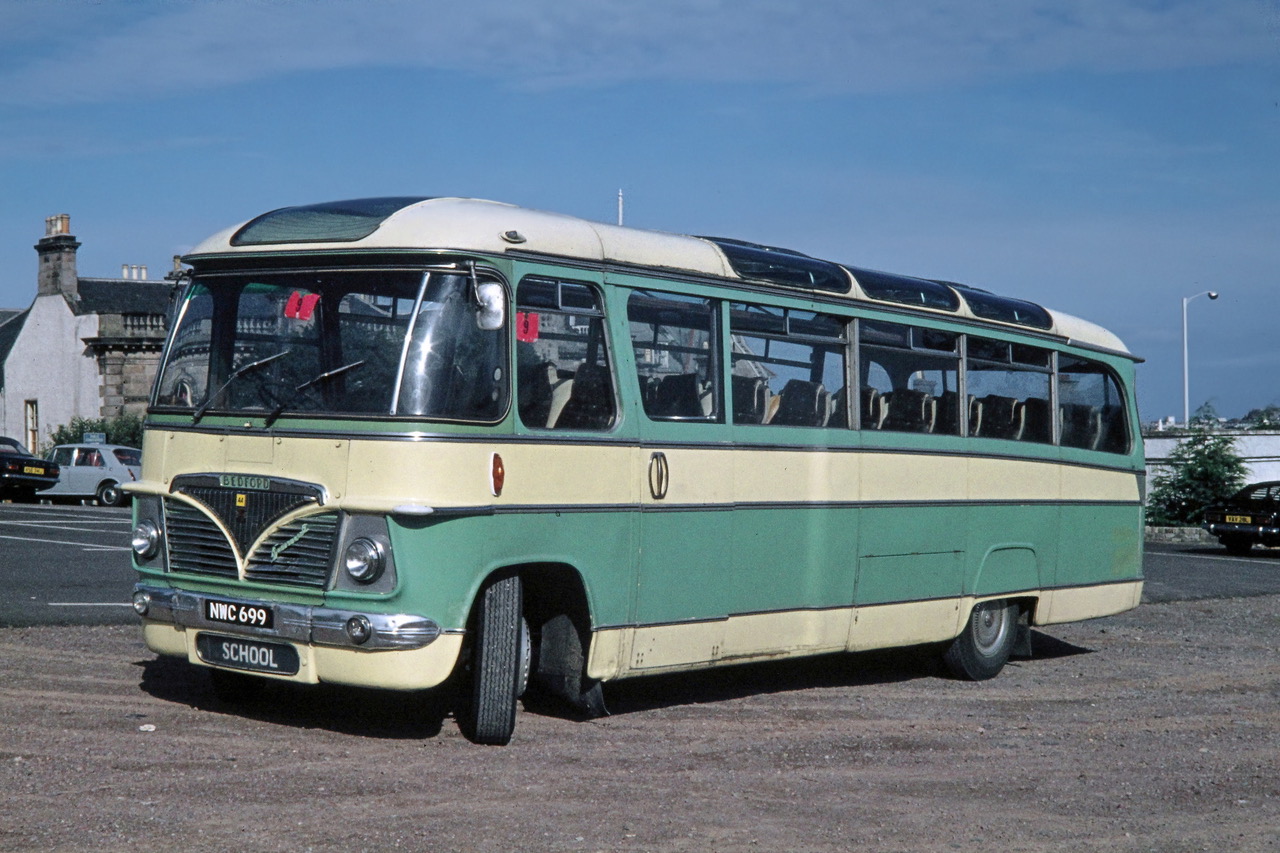 The Bus Archive - This Bedford SB5 with a Duple (Northern) Gannet body ...
