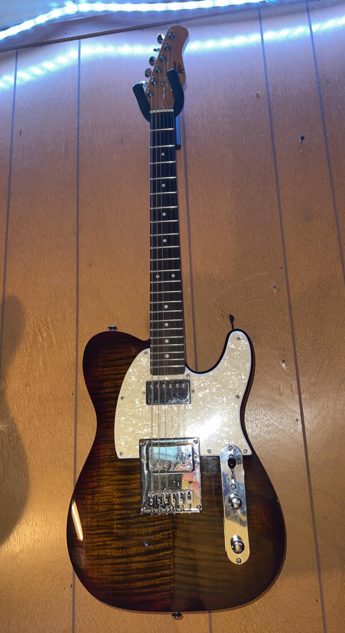 Customizing my rare Michael Kelly CC53 8-string guitar