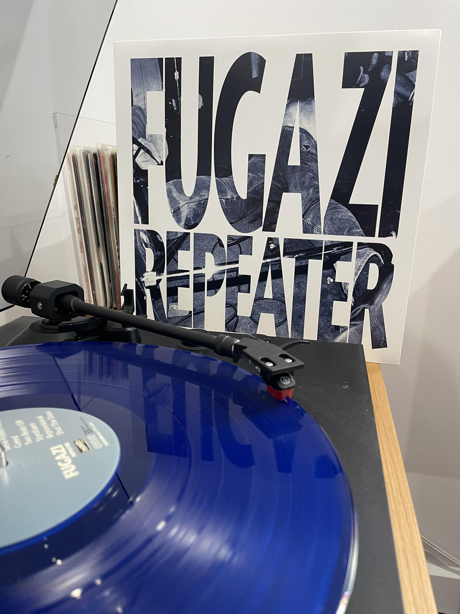 Words unessesary. Fugazi - Margin Walker (Dischord Records, 1989)