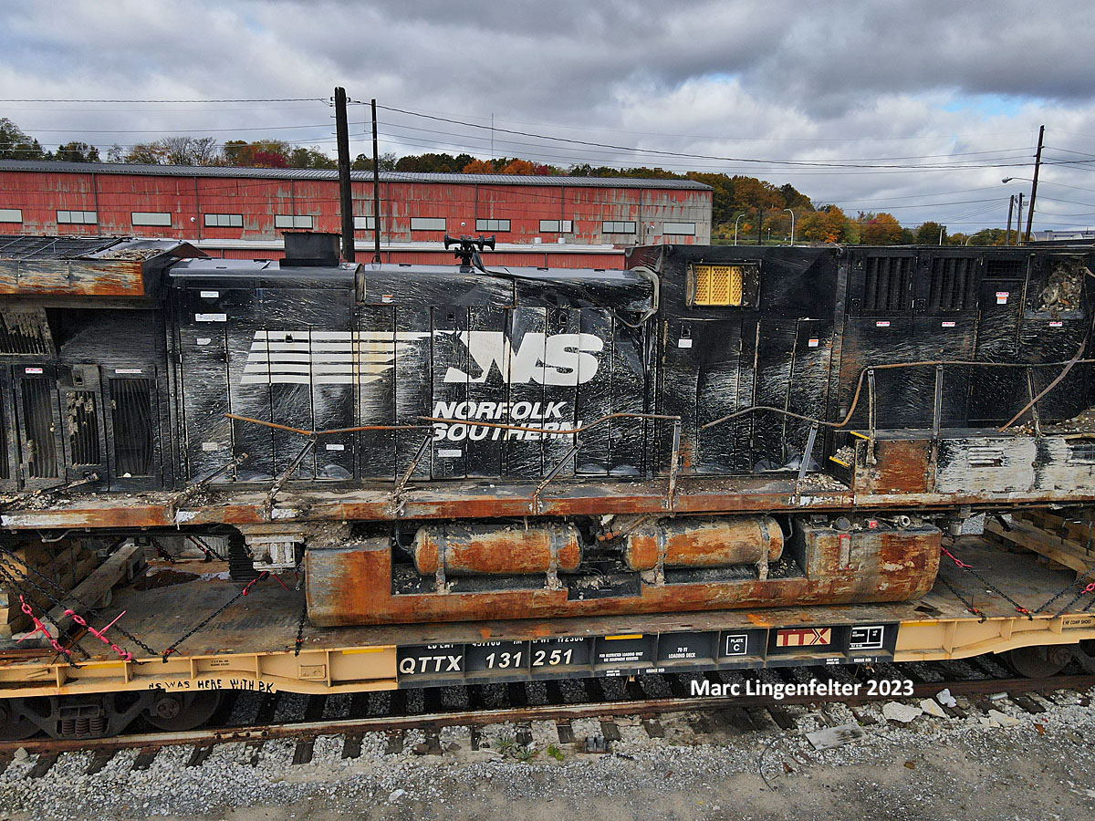 Wrecked NS AC44C6M 4690 recently arrived at the NS Juniata Shops