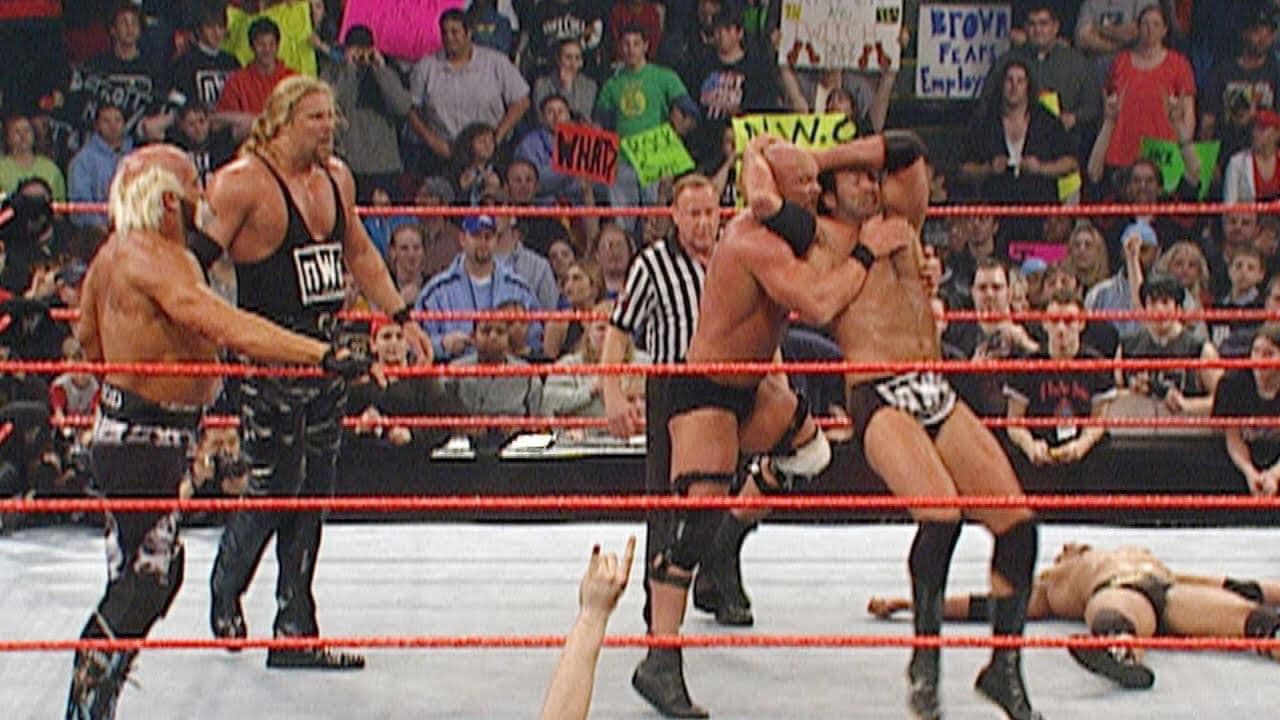 スポーツ選手 WWE nWo 2002 NWO defeats Stone Cold and The Rock in 2002