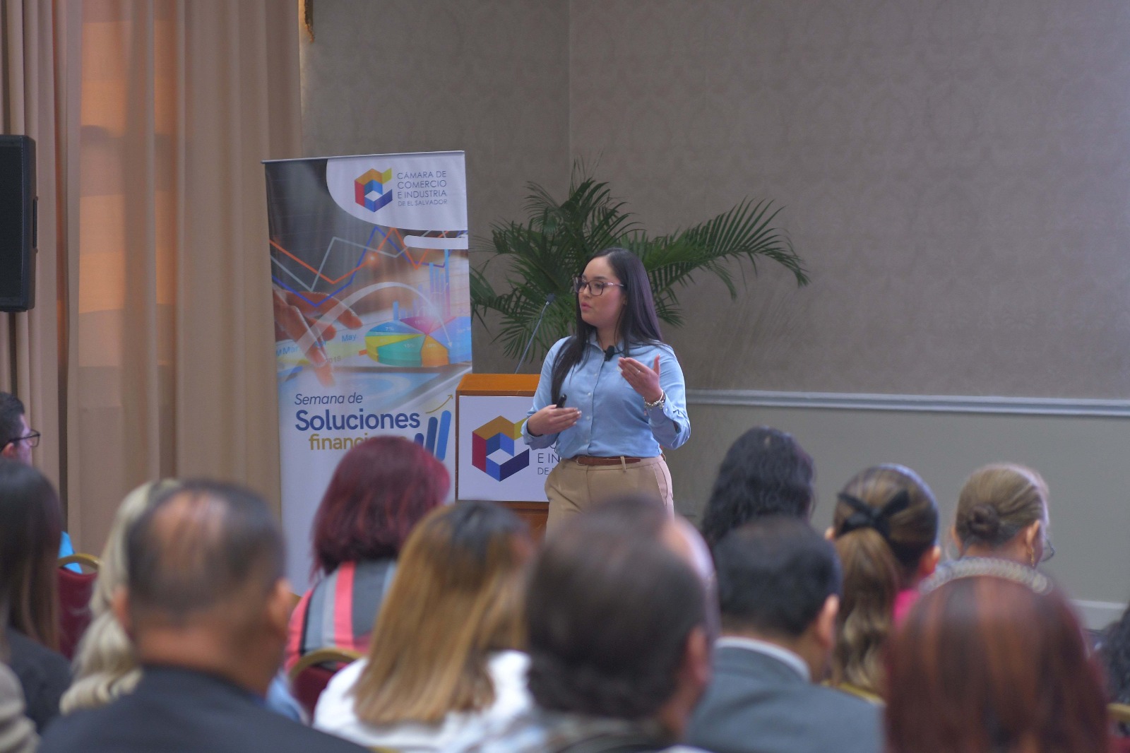Banco Cuscatlan - Un día productivo y lleno de networking... | Facebook