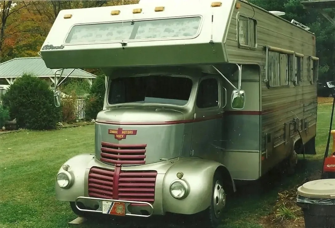 Time - GMC COE (Cab over Engine) Motorhome from Turkey. Laurie ~ 😮 ...
