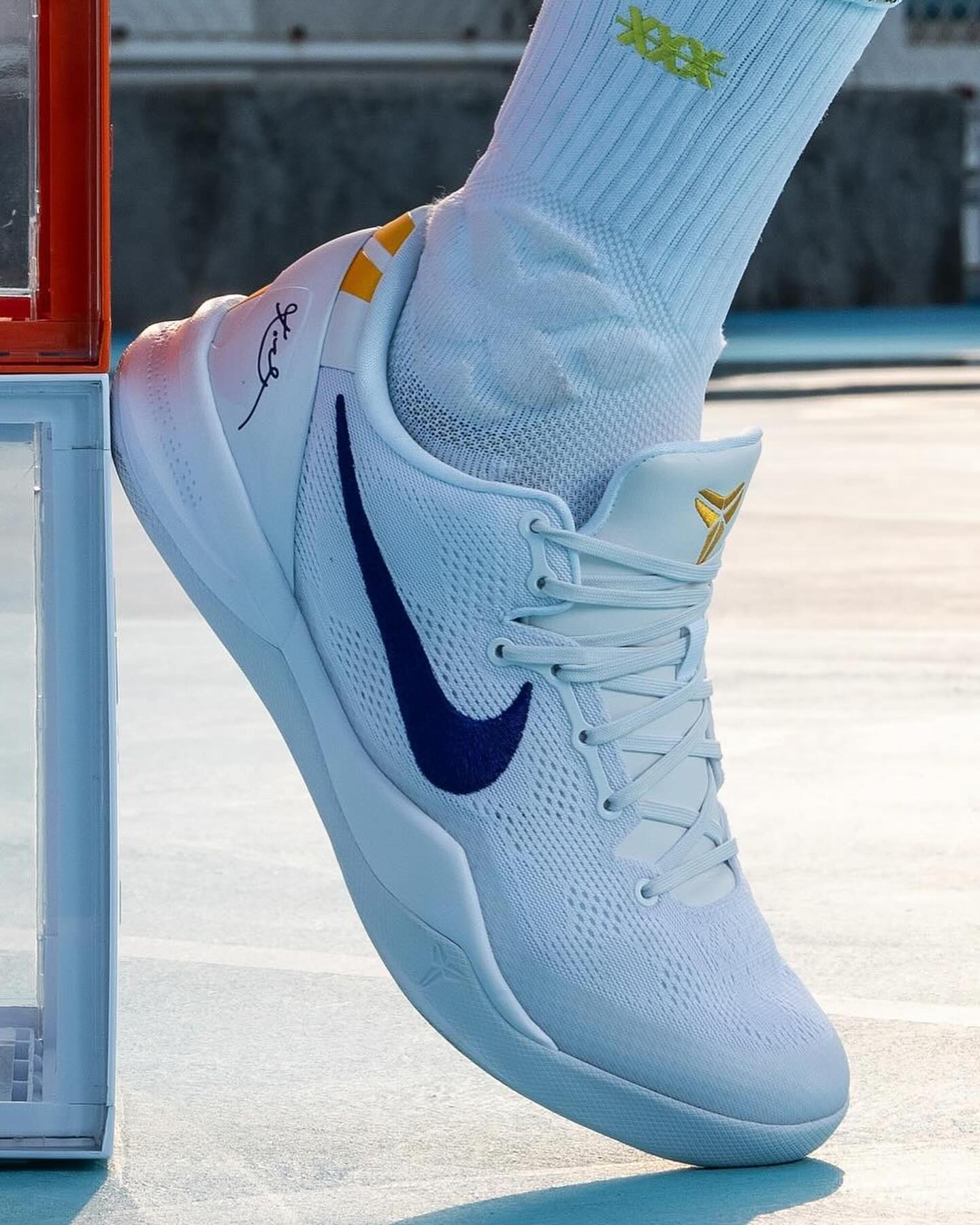A first look at the upcoming “Lakers Home” colorway of the Nike