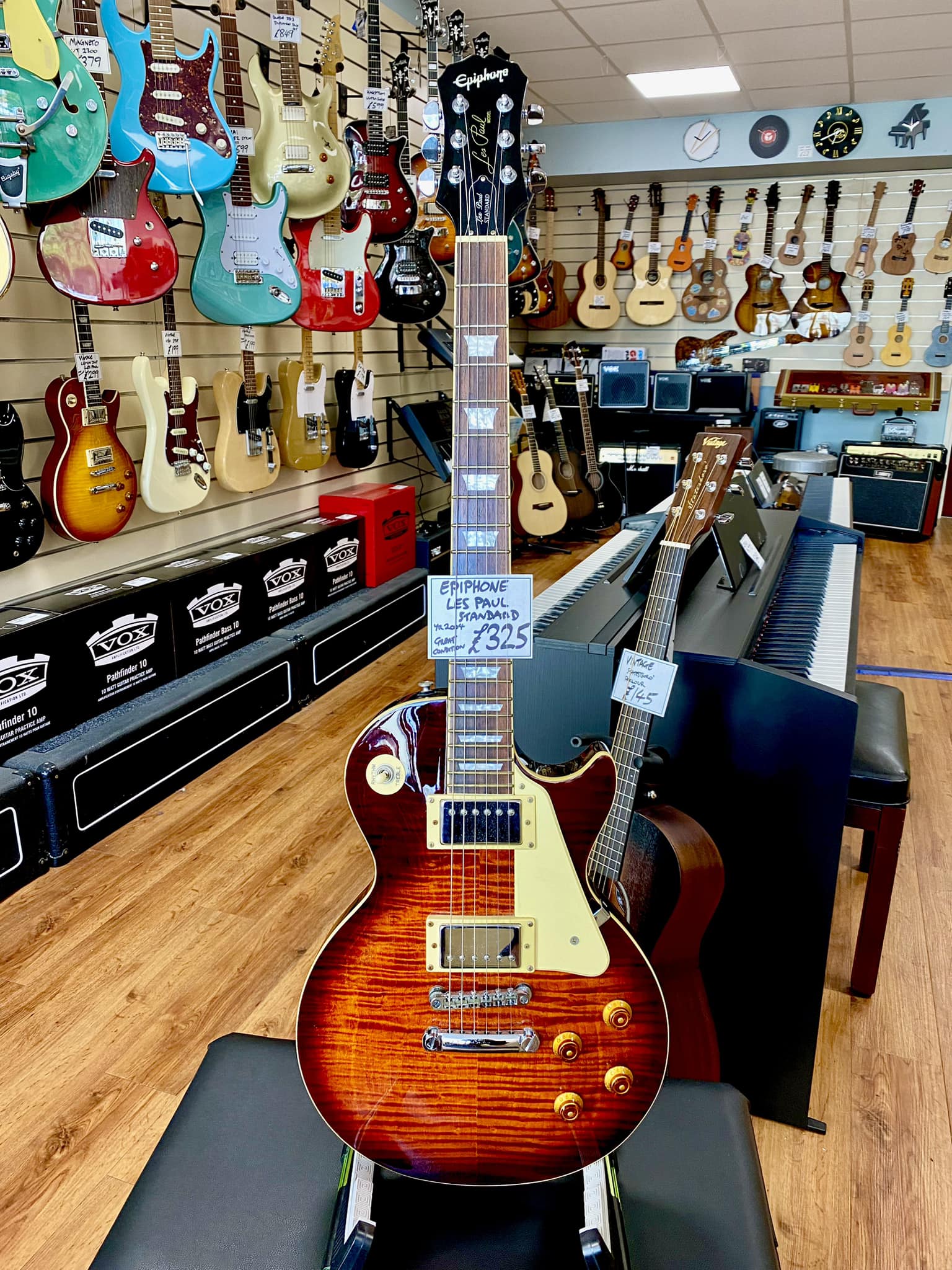2005 Epiphone Les Paul Standard Guitar