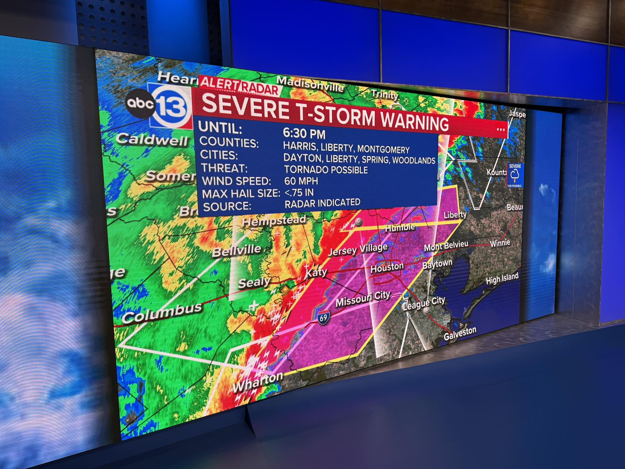 ABC13-Elyse - NEW: A Severe Thunderstorm Warning is in effect until 6: ...