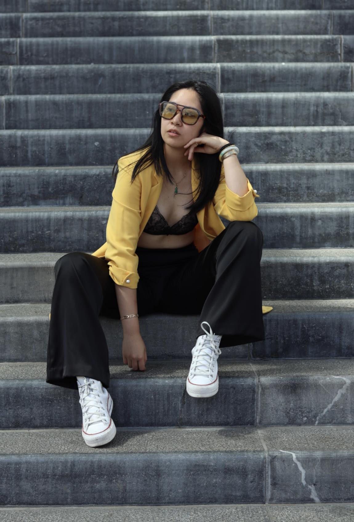 Sixteen june - model