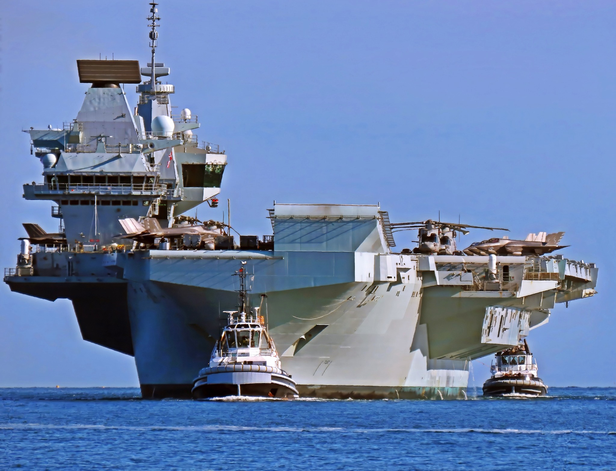 Military - Royal Navy aircraft carrier HMS Queen Elizabeth (R08) — the ...