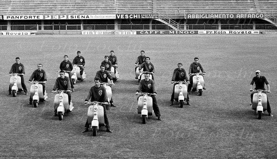 we-are-the-mods-the-learn-english-through-football-facebook