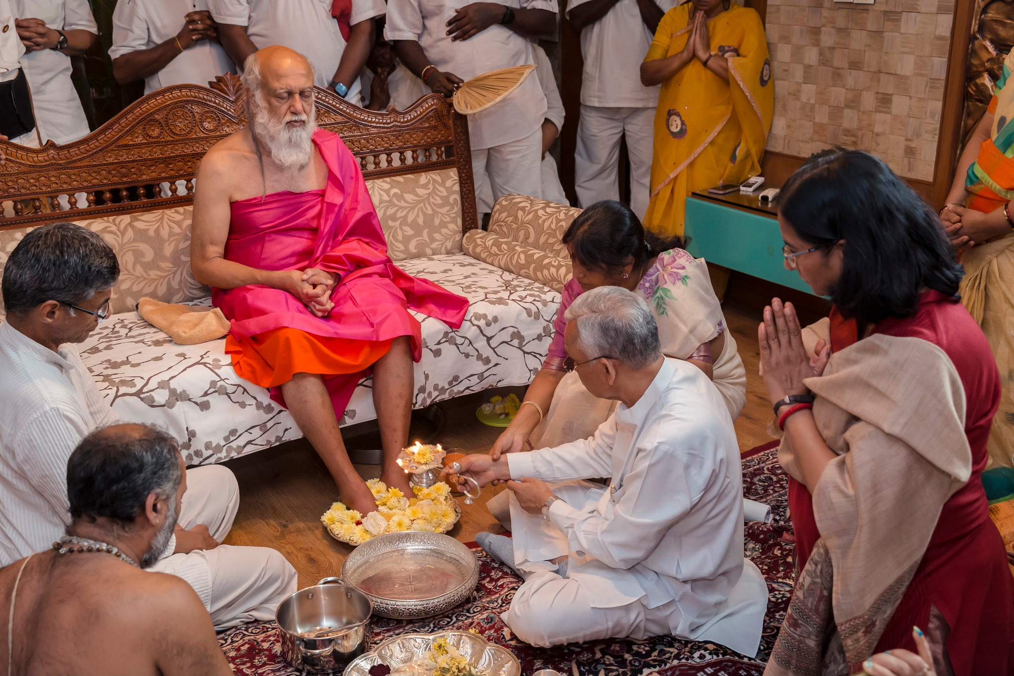 Shri Shivabalayogi... - Shri Shivabalayogi Maharaj Trust