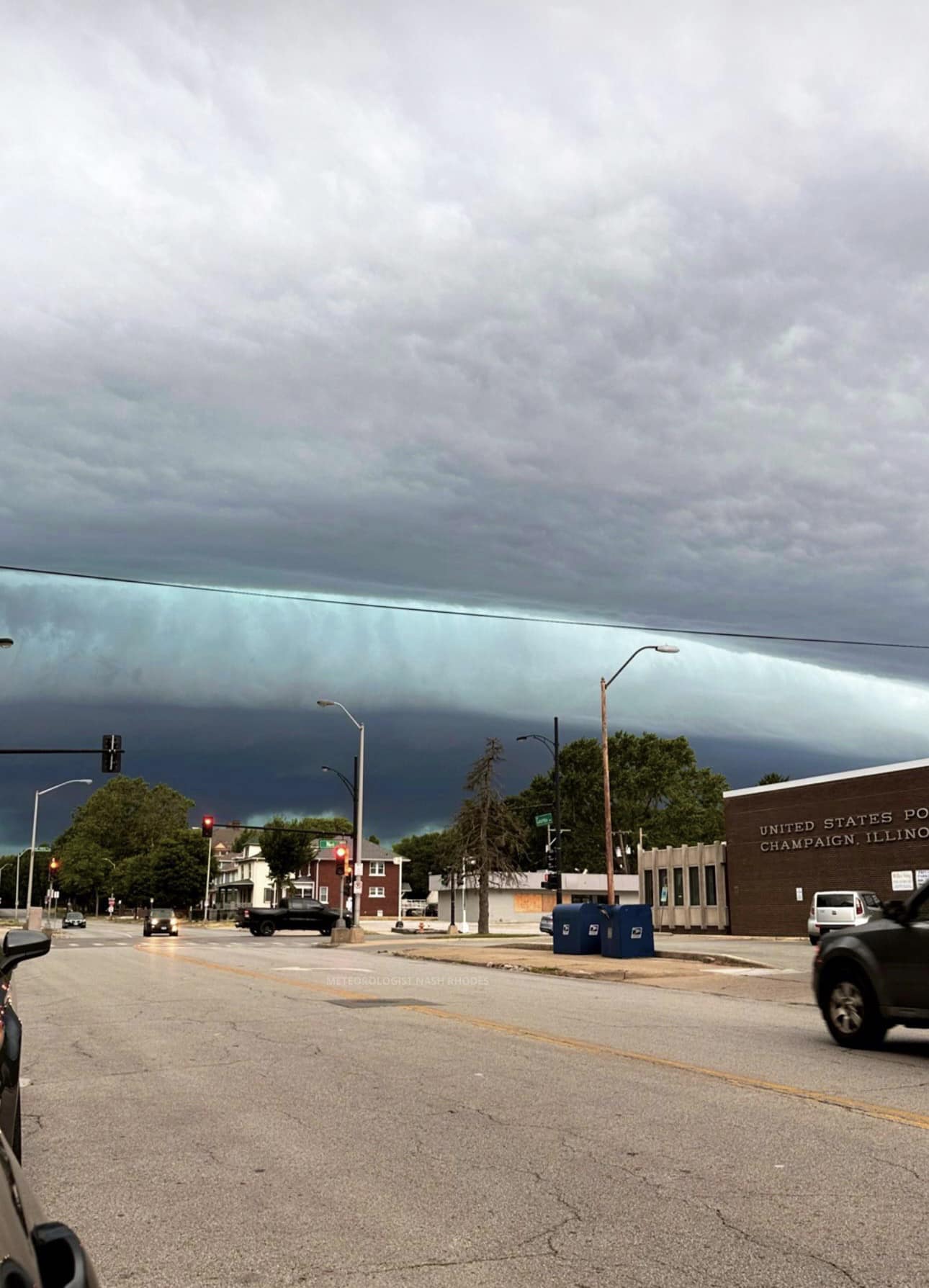 Green-shaded “shelf cloud”... - Meteorologist Nash Rhodes