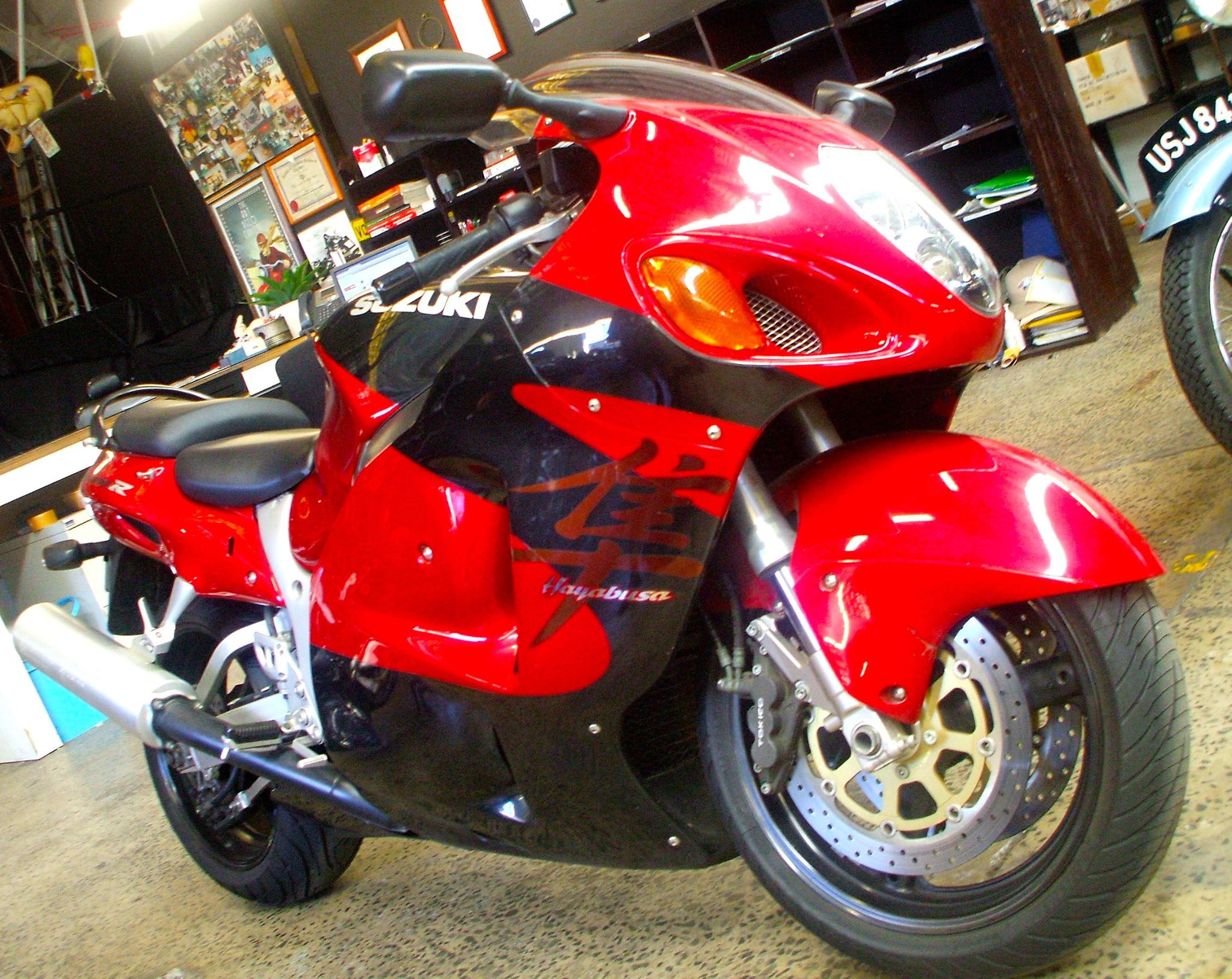 340 kmph on the speedo & a top speed pretty close to that - a 1999