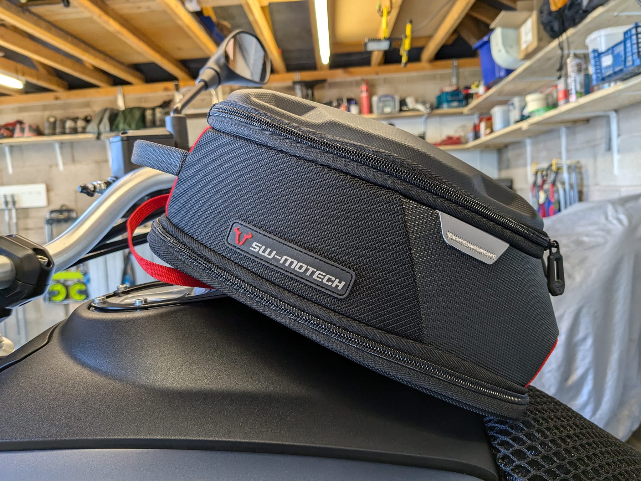 SW-Motech Pro Daypack Sac De Réservoir Quick-Lock - 5-8L, Ultra Robuste Et Magnétique