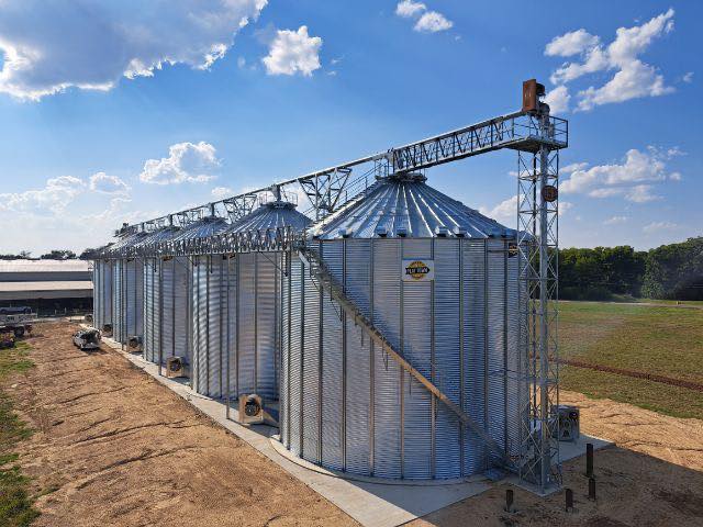 Flat Town Farm Supply & Hardware | Ville Platte LA