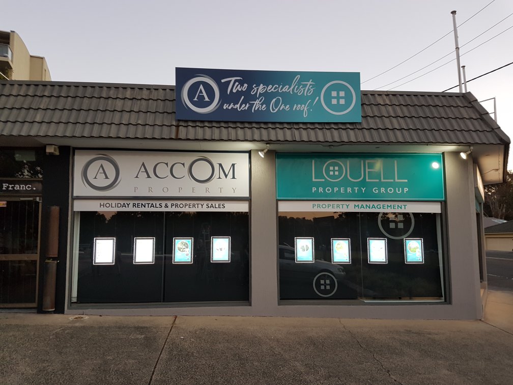 Mitchell Classic Signs