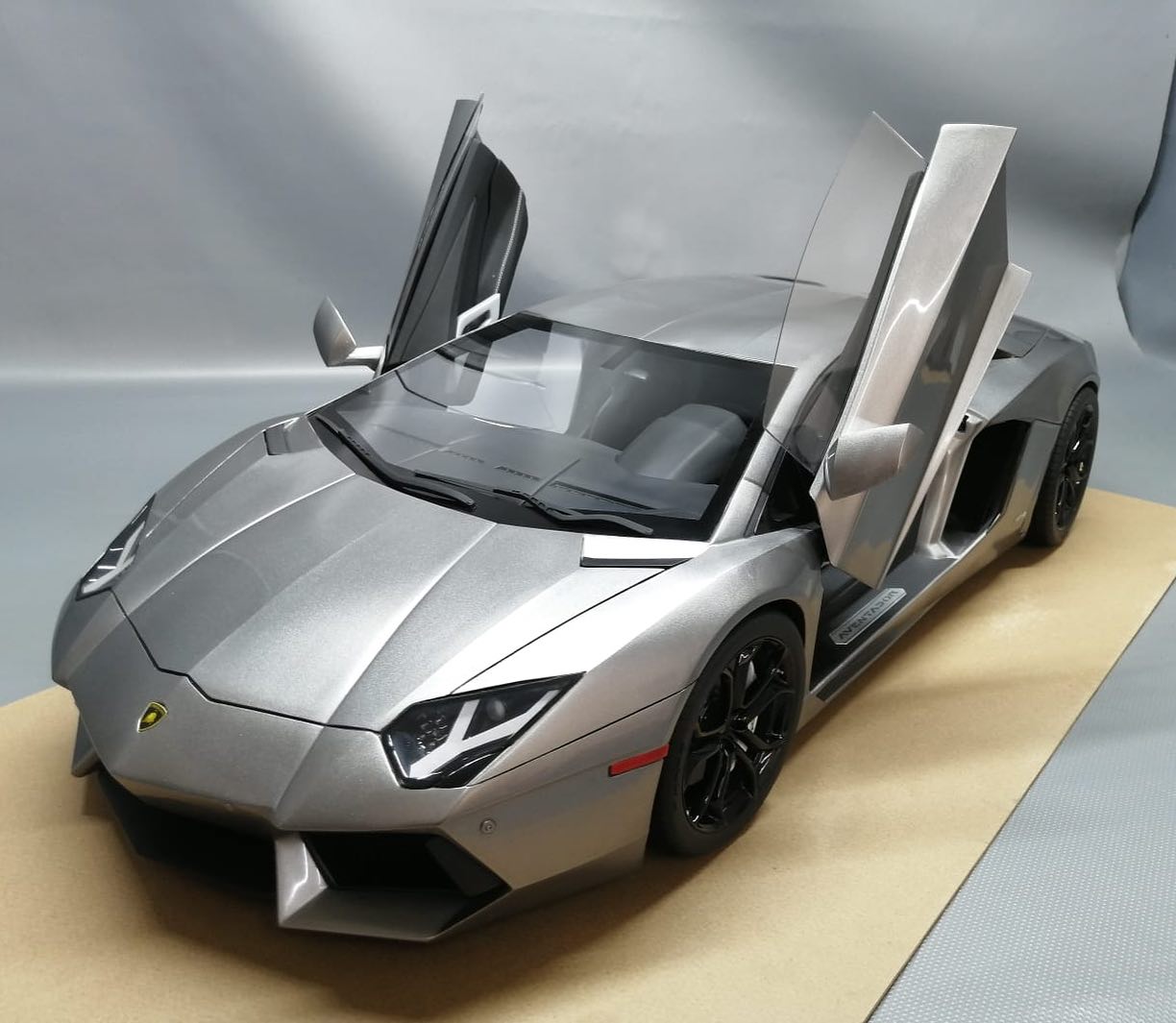Pocher's 1:8 scale Lamborghini Aventador model