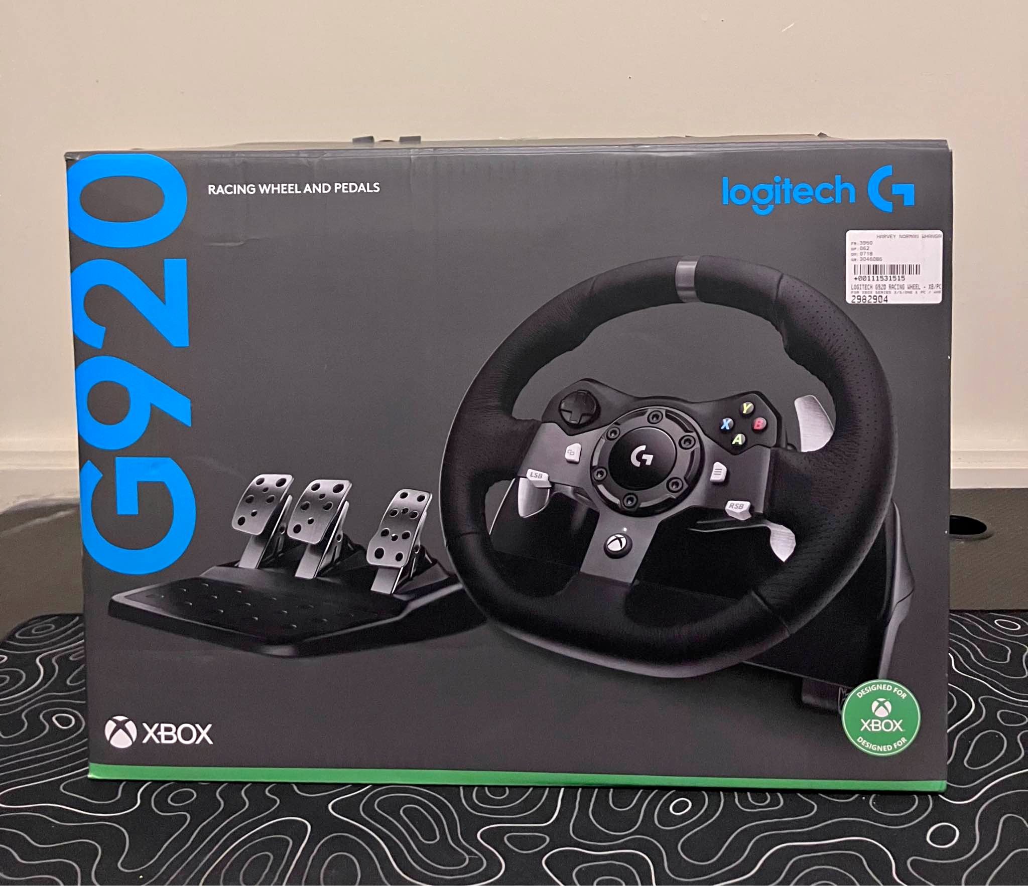NEW - Logitech Xbox One Driving force racing wheel G920 - Controllers ...